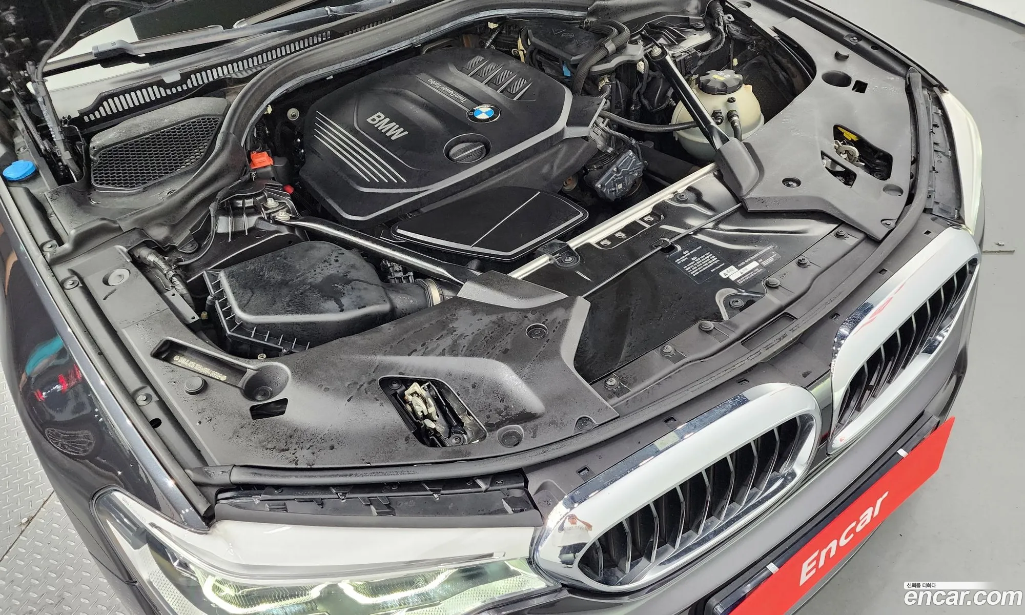 BMW 5 Series G30 520D xDrive M Sports - фотография 18026425
