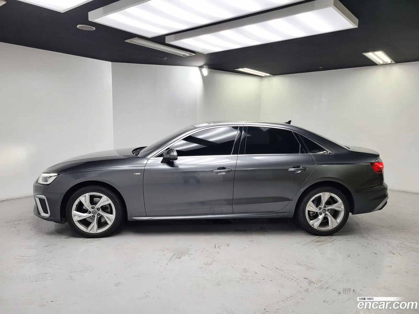Audi A4 B9 40 Tfsi Premium - фотография 678118