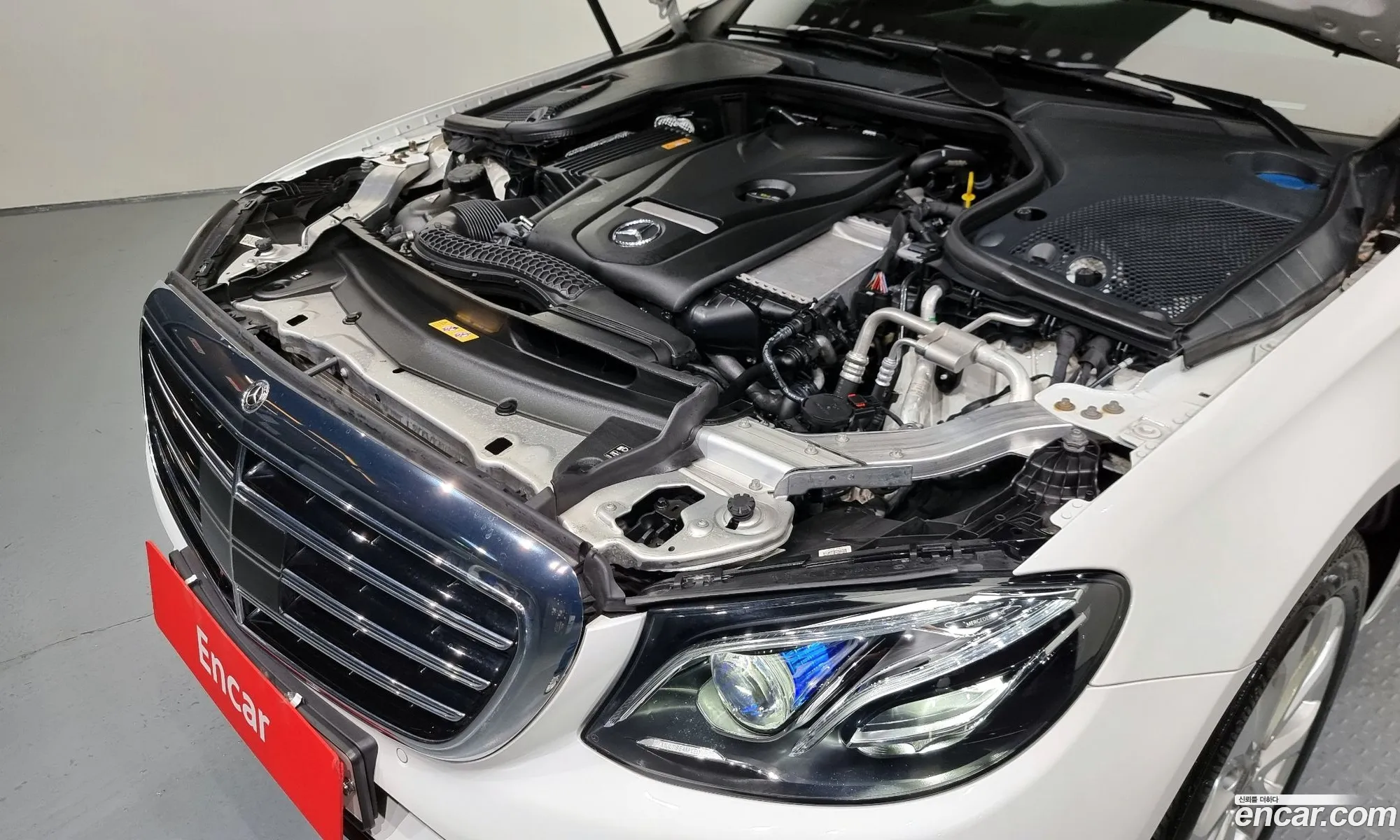 Mercedes E-Class W213 E300 4Matic Exclusive - фотография 19109773