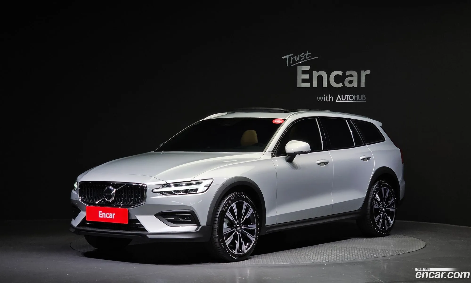 Volvo V60 Cross Country 2Nd Generation B5 Ultimate Awd - фотография 14715674