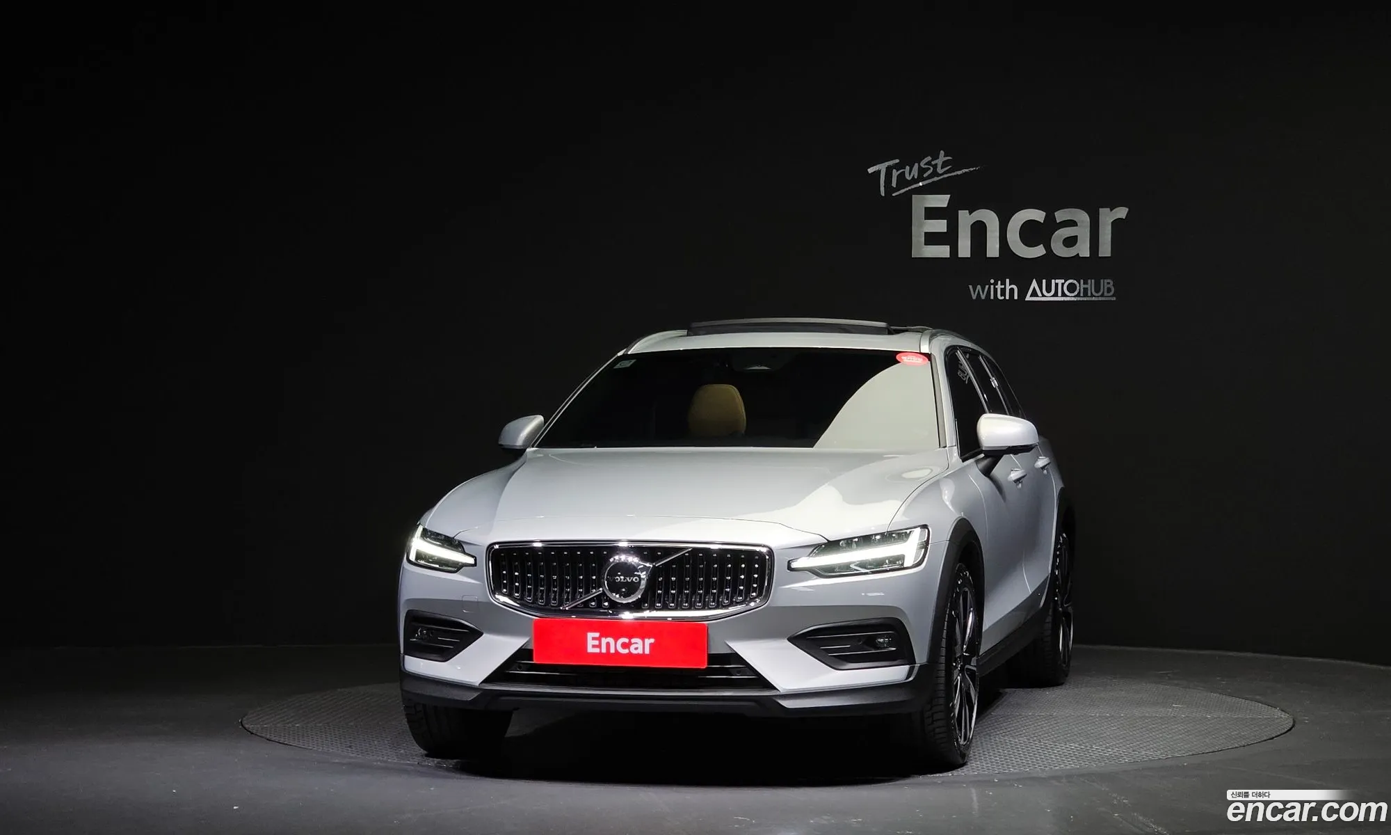 Volvo V60 Cross Country 2Nd Generation B5 Ultimate Awd - фотография 14715676