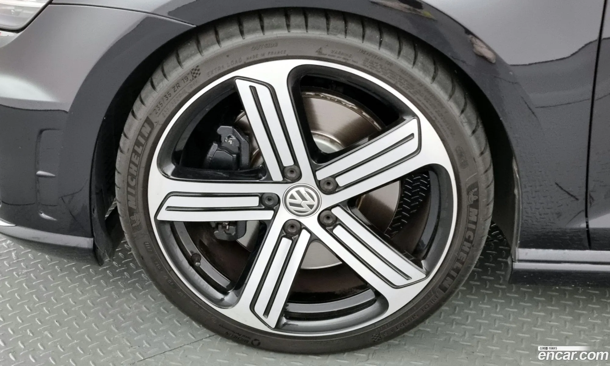 Volkswagen Golf 7Th Generation 20 R - фотография 8774799