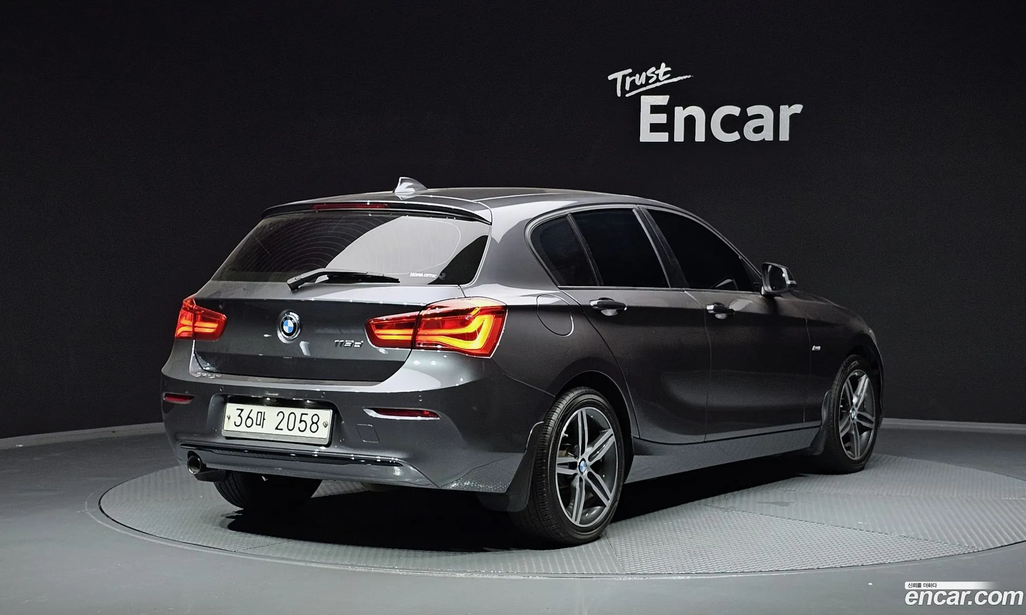 BMW 1 Series F20 118D Sports 5-Door - фотография 7171283