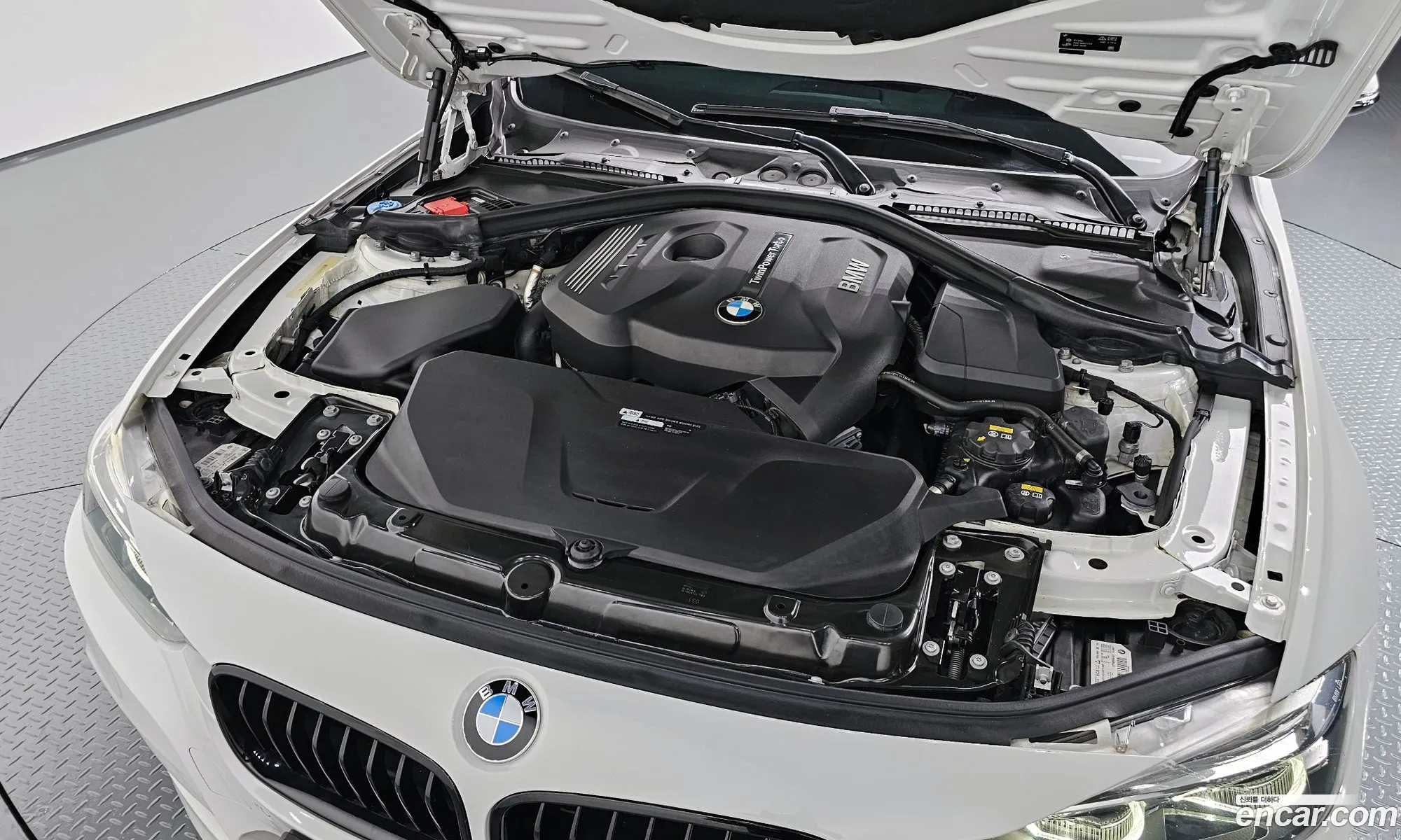 BMW 3 Series F30 330I M Sports Shadow - фотография 7435156
