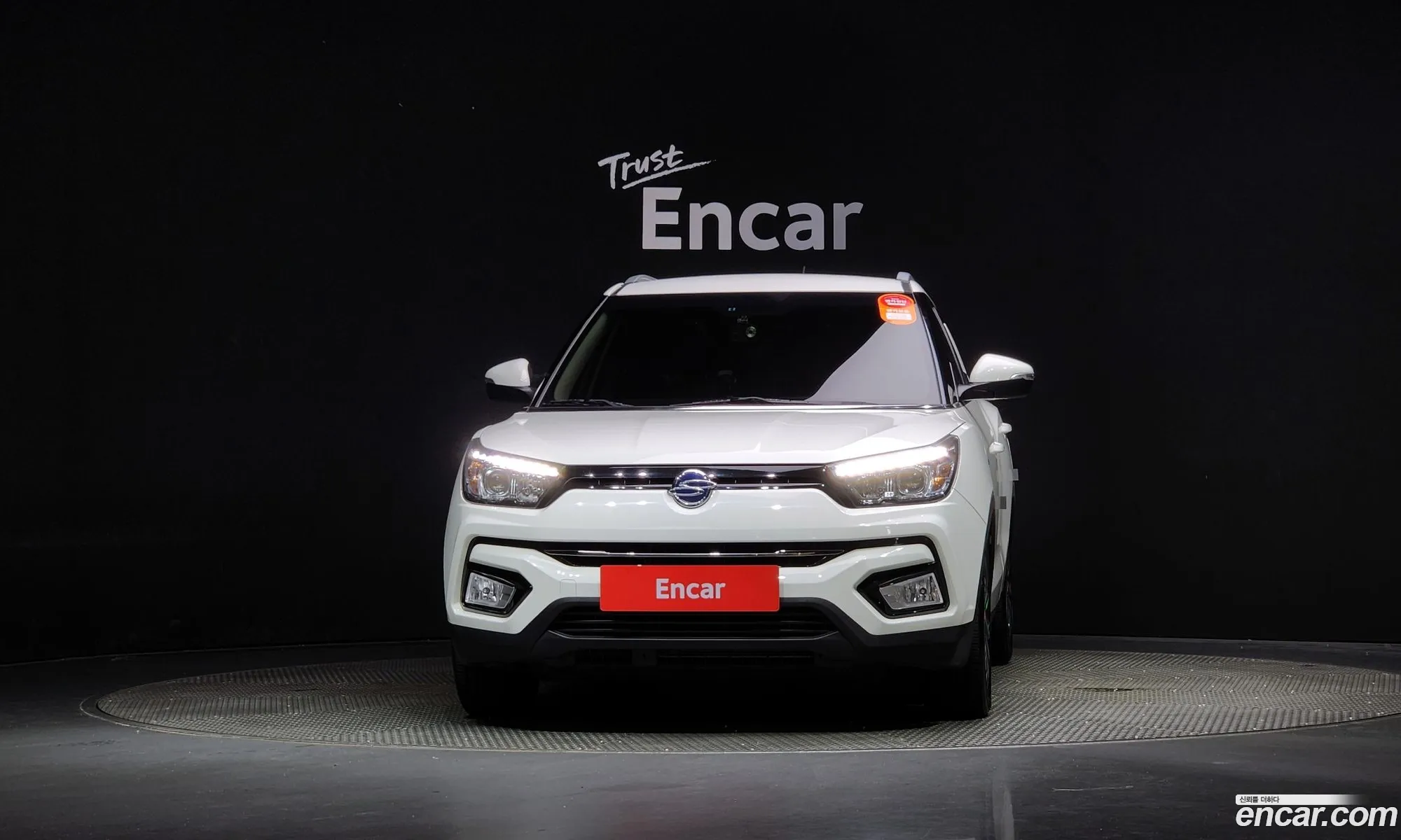 Kg Mobility Ssangyong Tivoli Armor Diesel Vx 2Wd - фотография 8254101