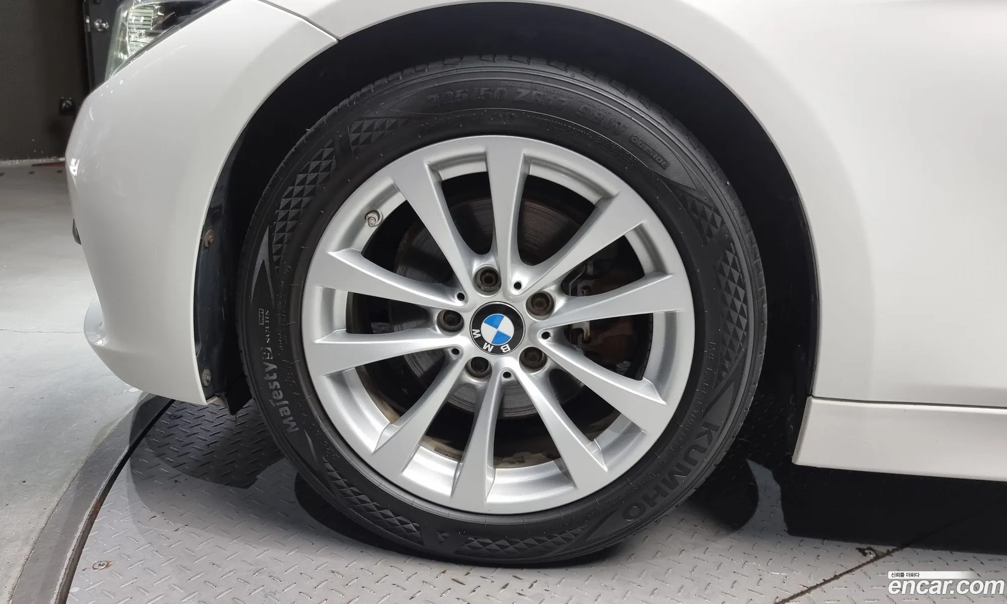 BMW 3 Series F30 320D - фотография 18080908