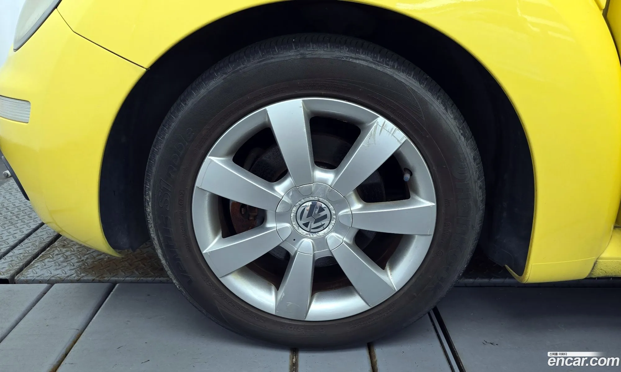 Volkswagen New Beetle Deluxe 20 9C - фотография 8482664
