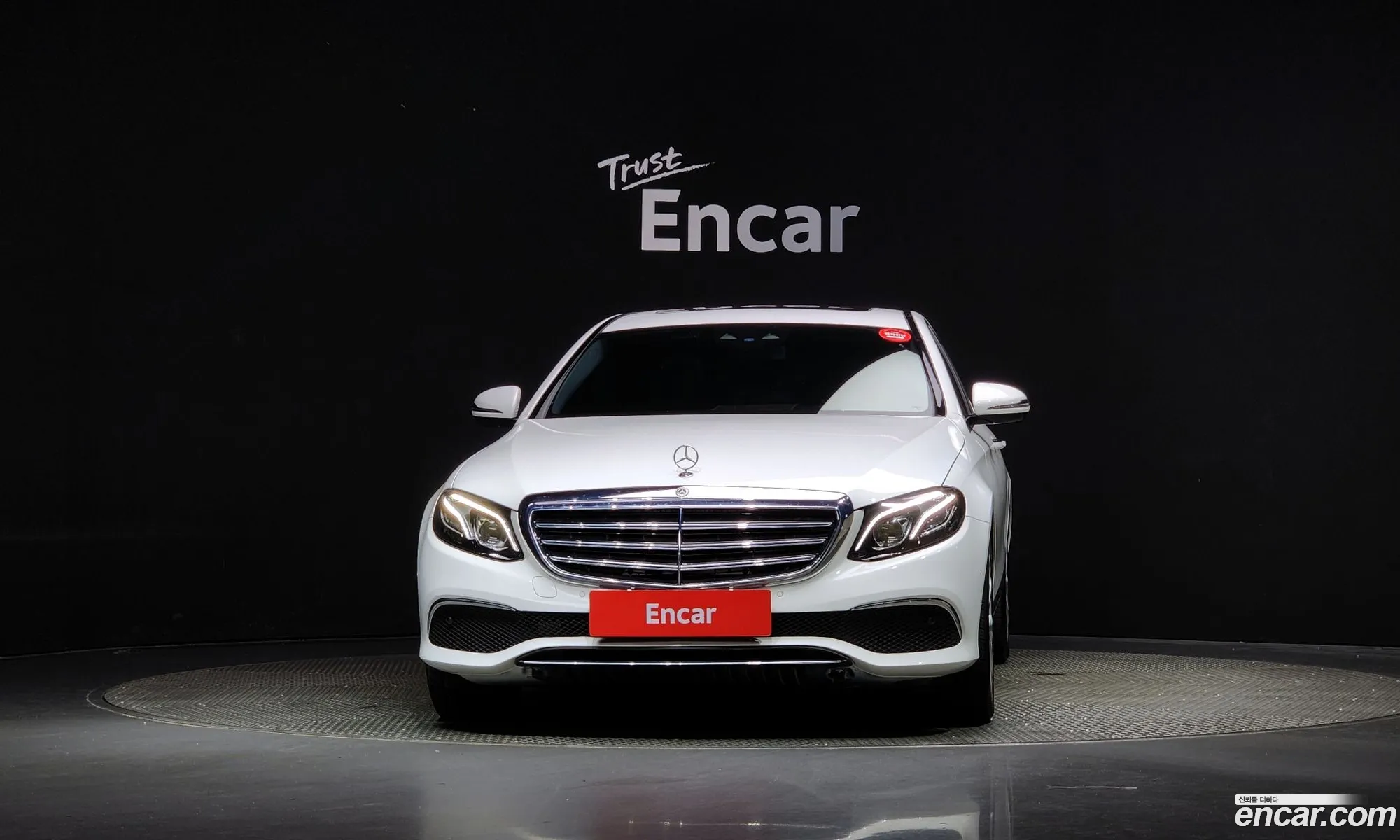 Benz E-Class W213 E220D 4Matic Exclusive - фотография 19108011