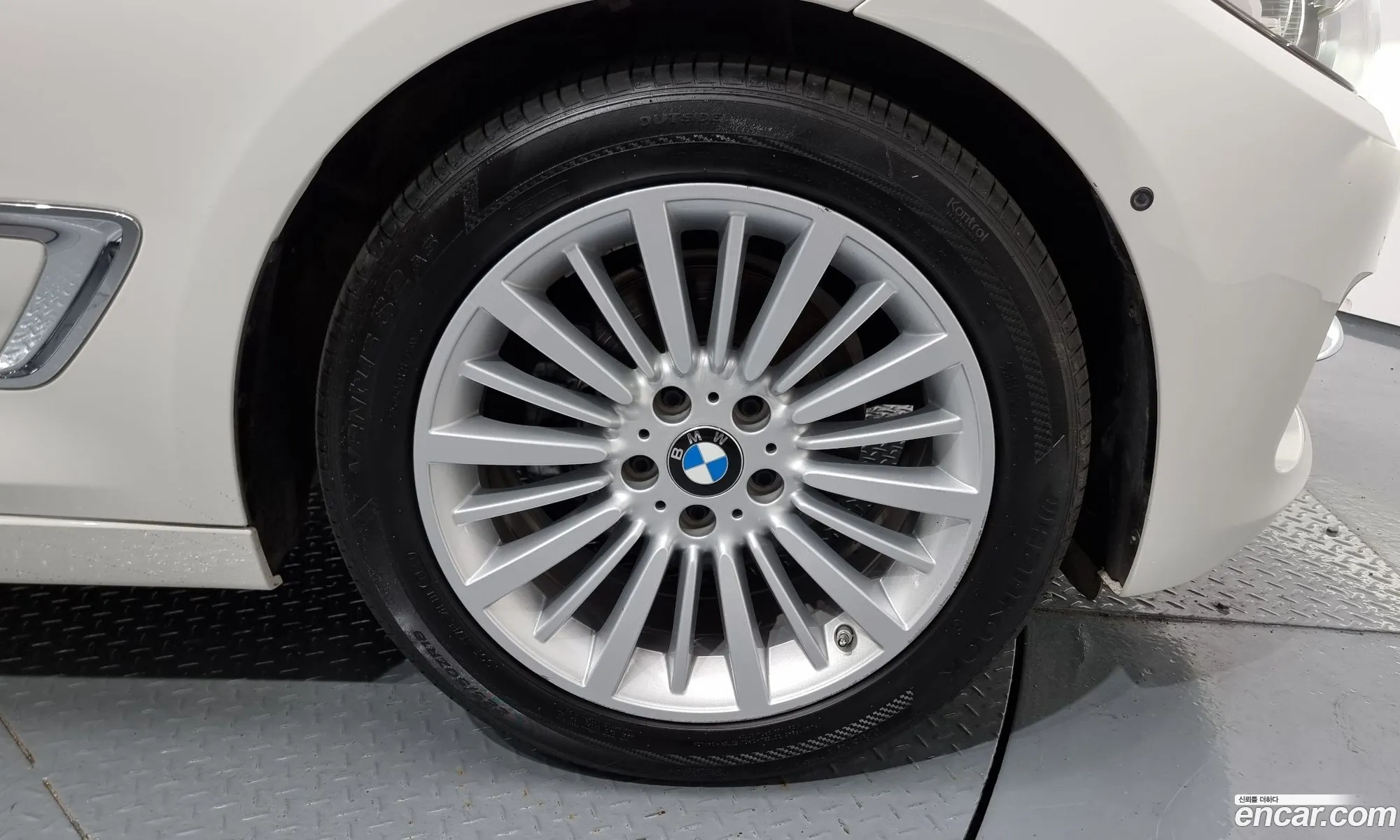 BMW 3 Series Gt F34 Gt 320D Luxury - фотография 5184888