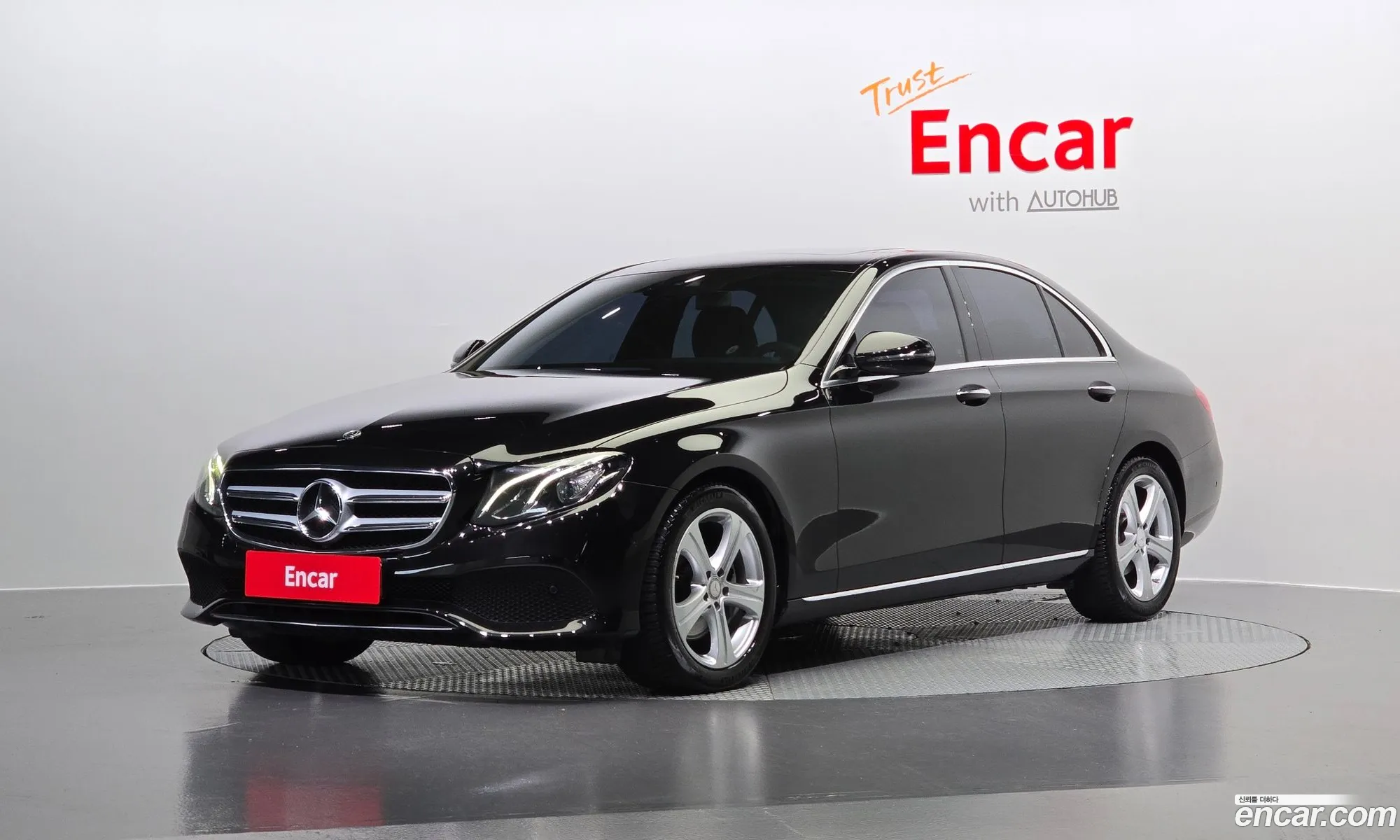 Mercedes E-Class W213 E200 Avantgarde - фотография 19109816
