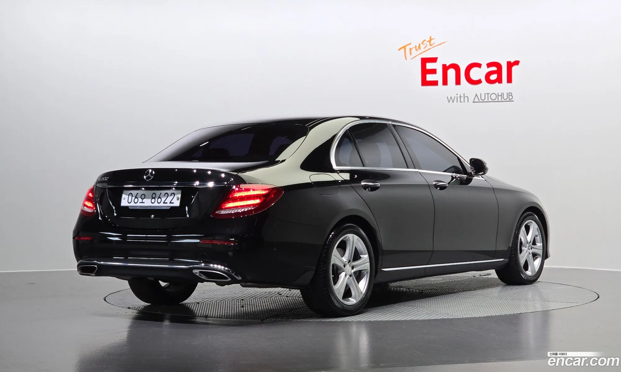 Mercedes E-Class W213 E200 Avantgarde - фотография 19109817