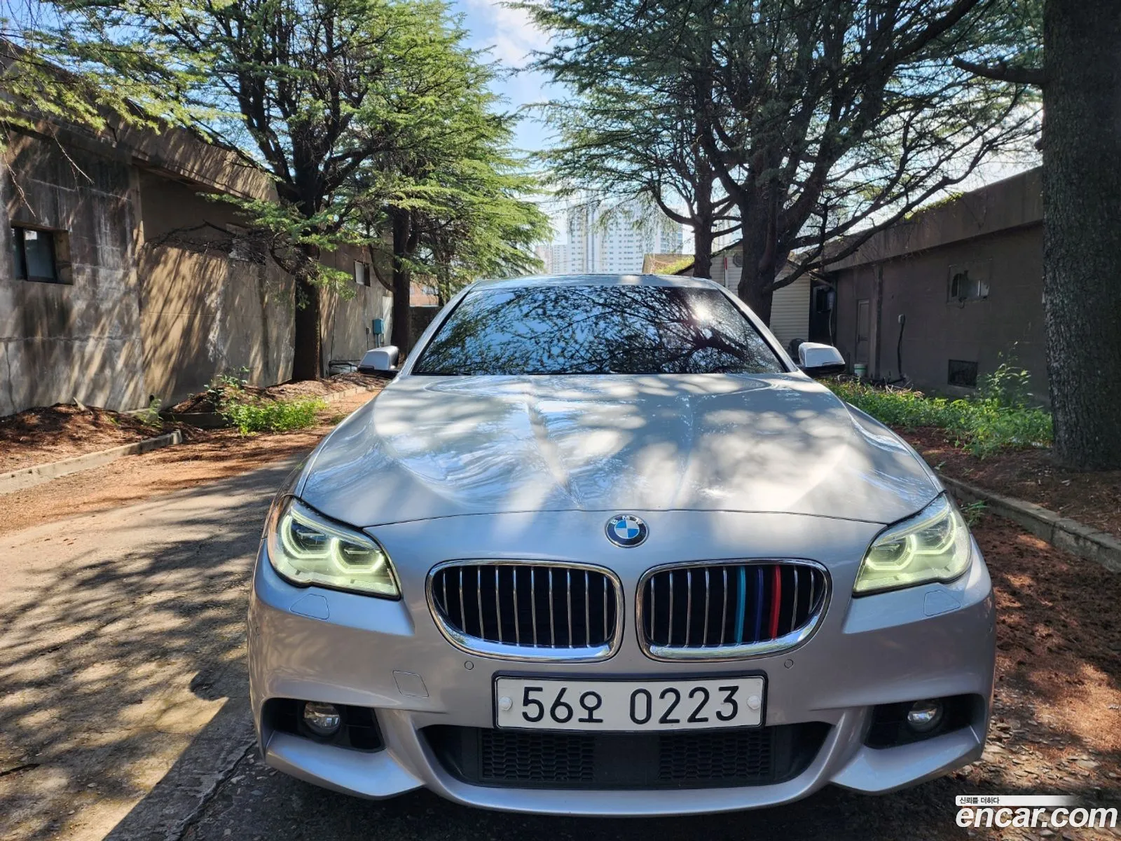 BMW 5 Series F10 520D xDrive M Aerodynamics - фотография 18102418