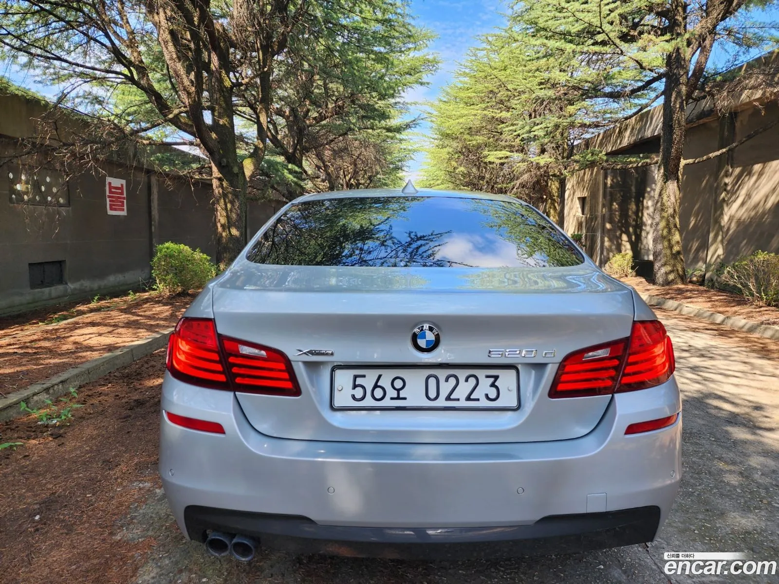 BMW 5 Series F10 520D xDrive M Aerodynamics - фотография 18102419