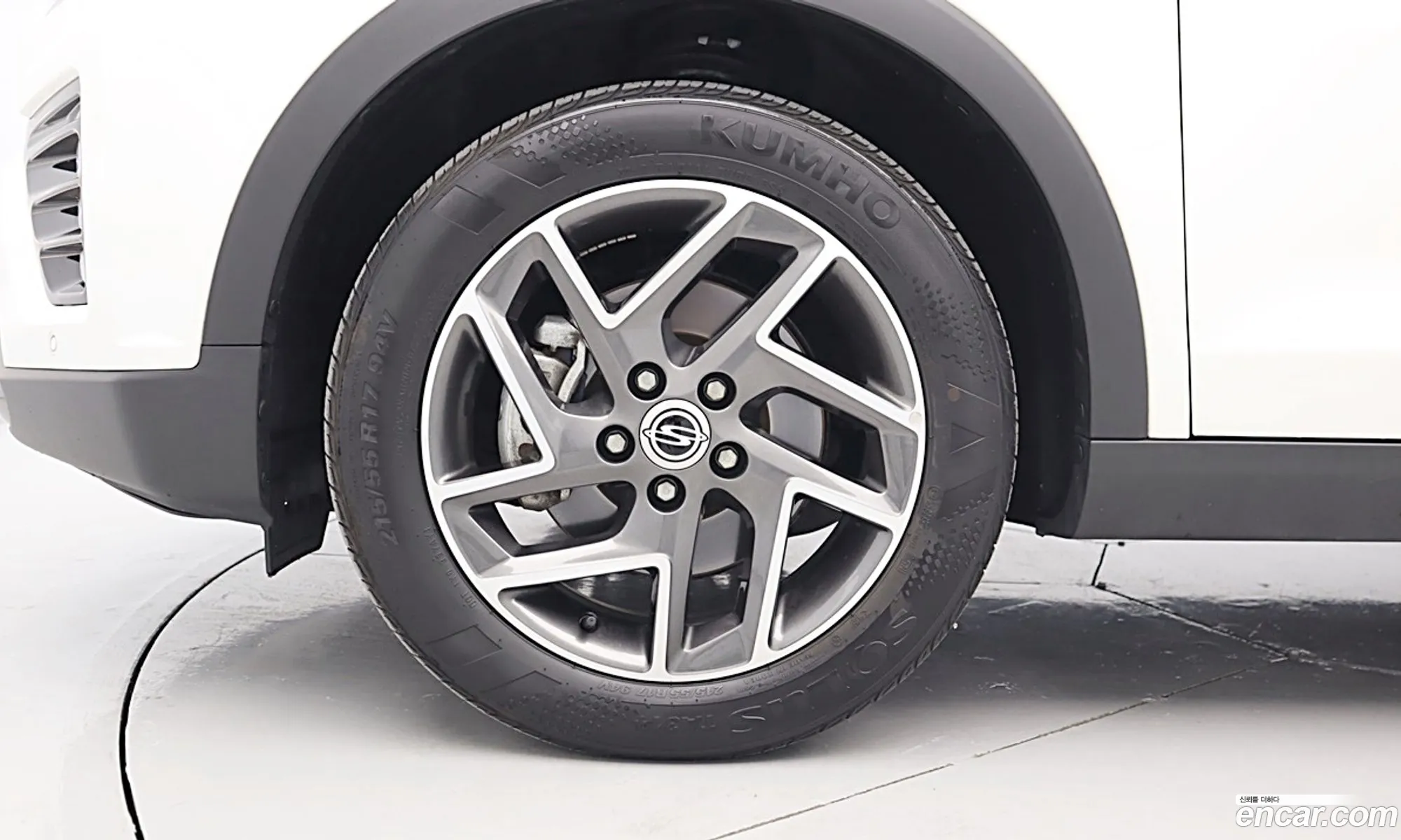 Kg Mobility Ssangyong Tivoli Air 15 A7 2Wd - фотография 8821645