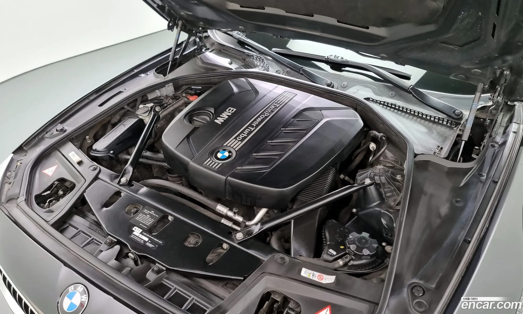 BMW 5 Series F10 520D - фотография 18125728