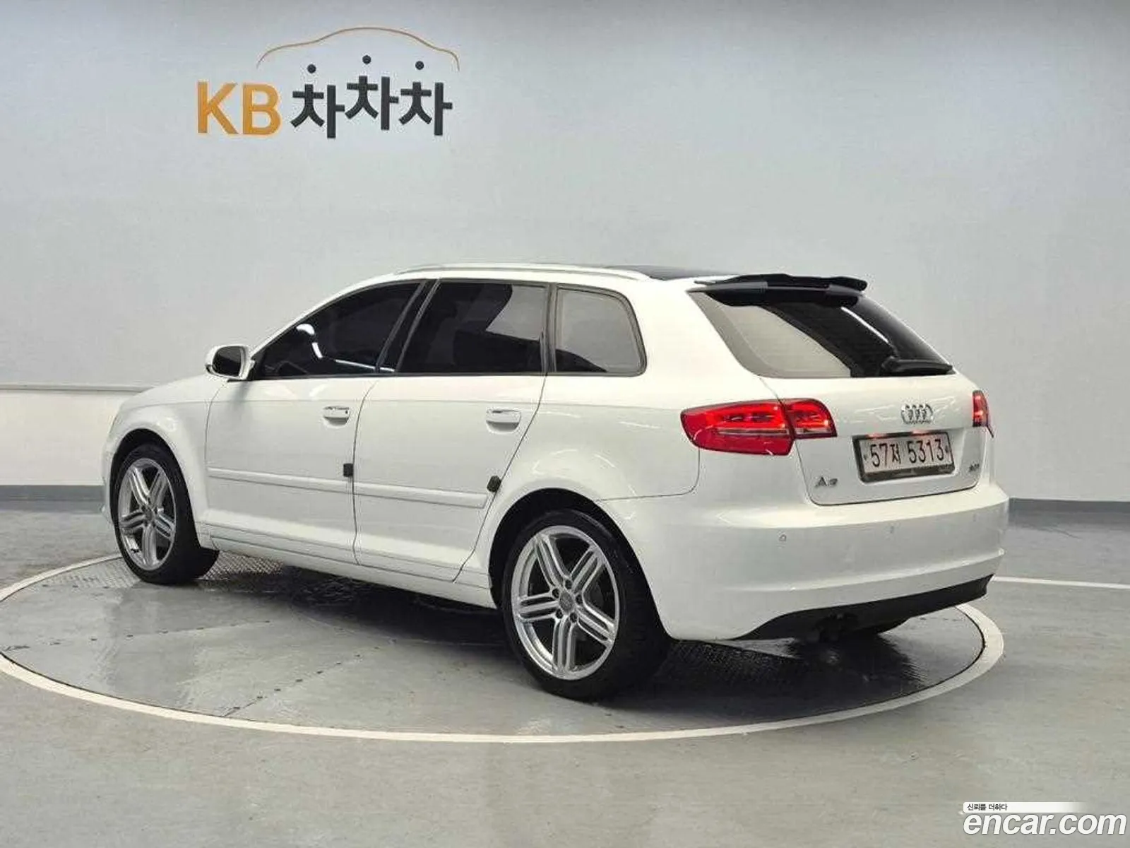 Audi New A3 20 Tfsi Dynamic 8P - фотография 217826