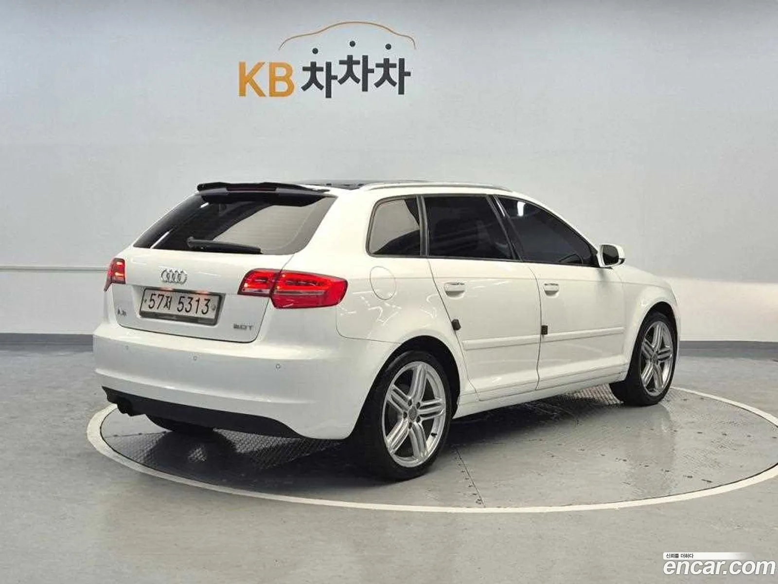 Audi New A3 20 Tfsi Dynamic 8P - фотография 217827