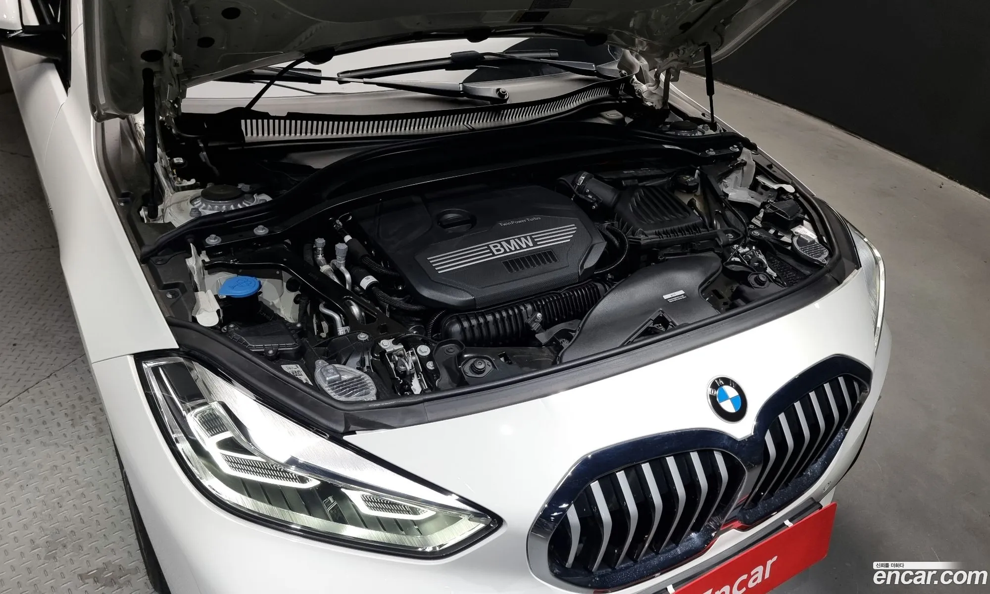 BMW 1 Series F40 120I M Sports - фотография 5668278