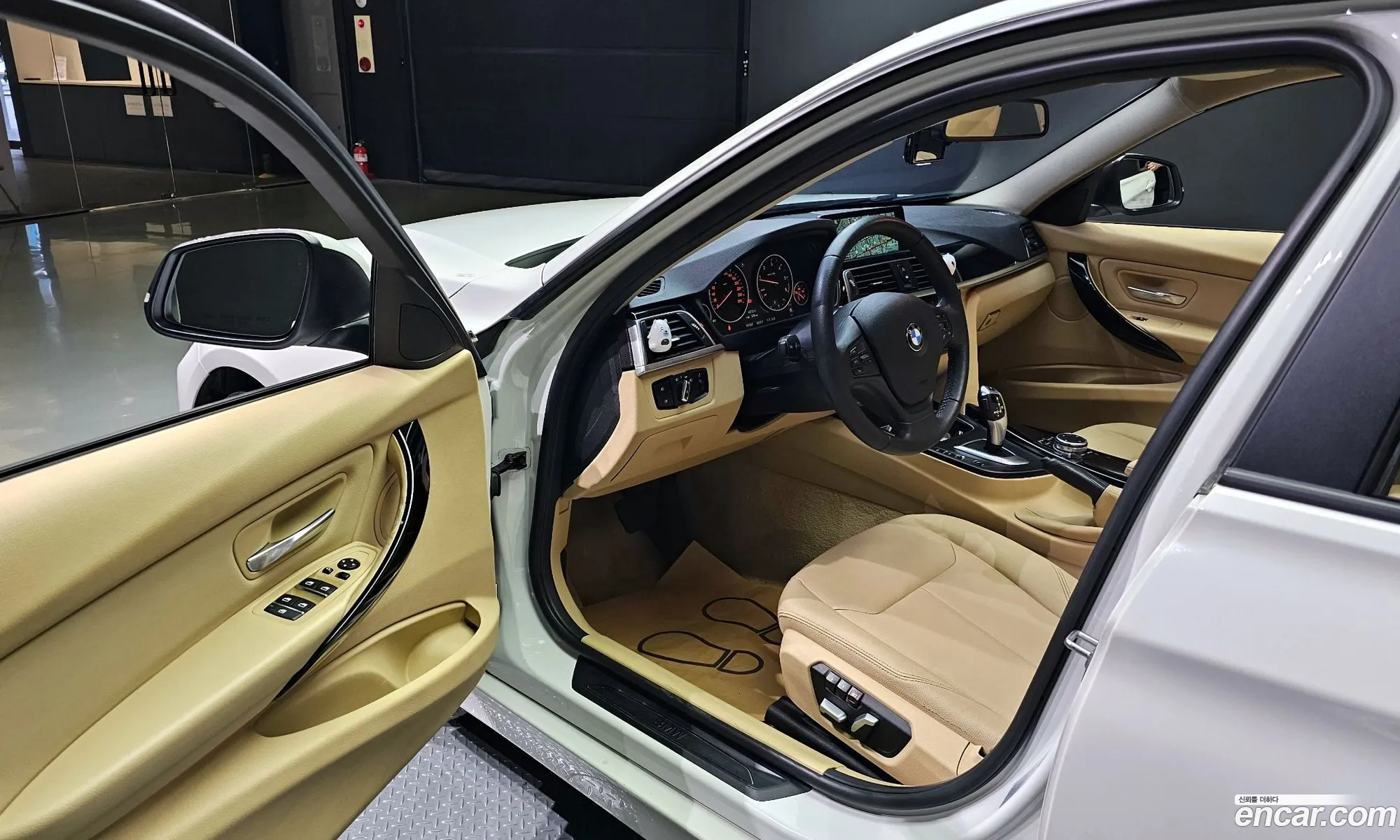 BMW 3 Series F30 320D - фотография 18134979