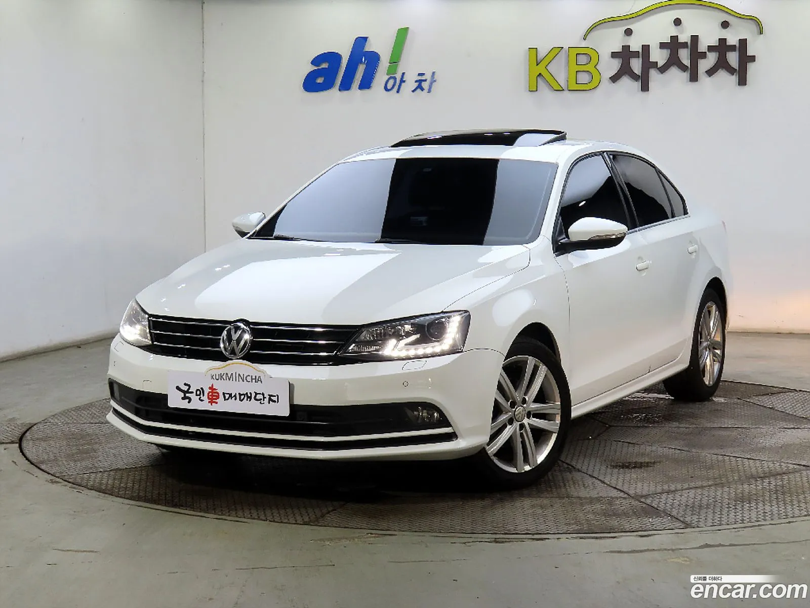 Volkswagen New Jetta 20 Tdi Bluemotion Premium 6Th Generation - фотография 7707390