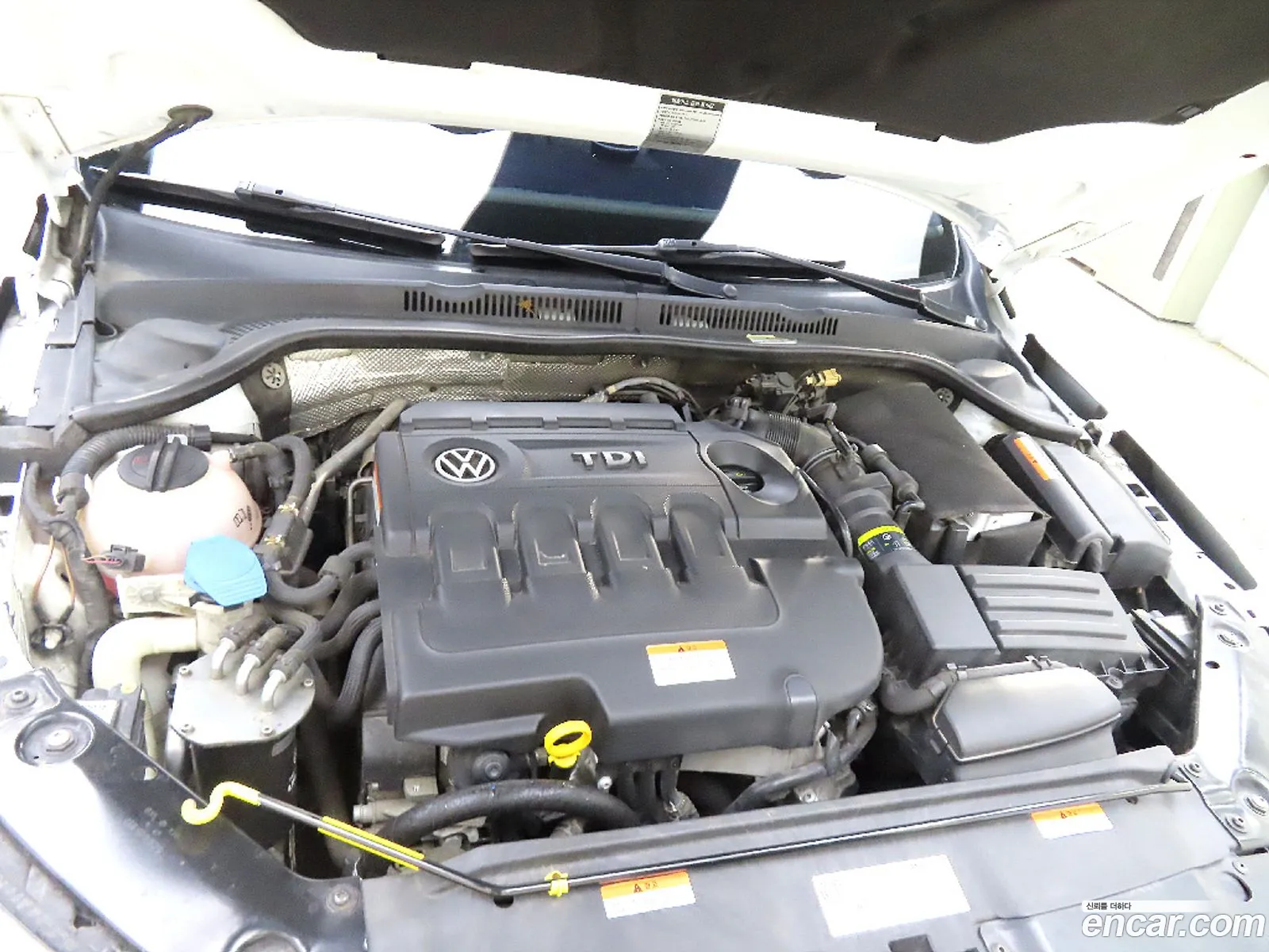 Volkswagen New Jetta 20 Tdi Bluemotion Premium 6Th Generation - фотография 7707395