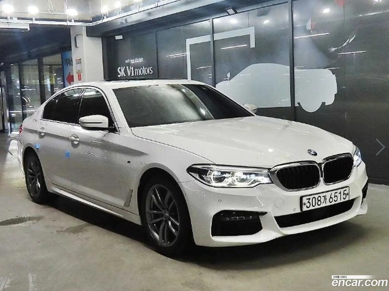 BMW 5 Series G30 520I M Sports - фотография 18081226