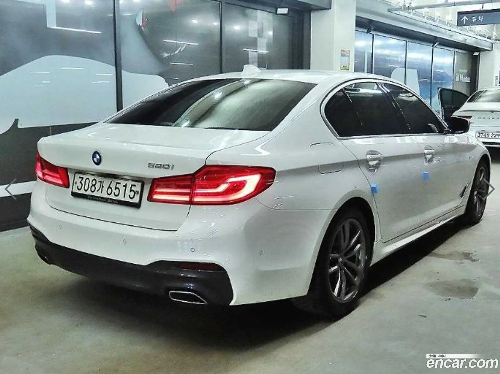 BMW 5 Series G30 520I M Sports - фотография 18081229