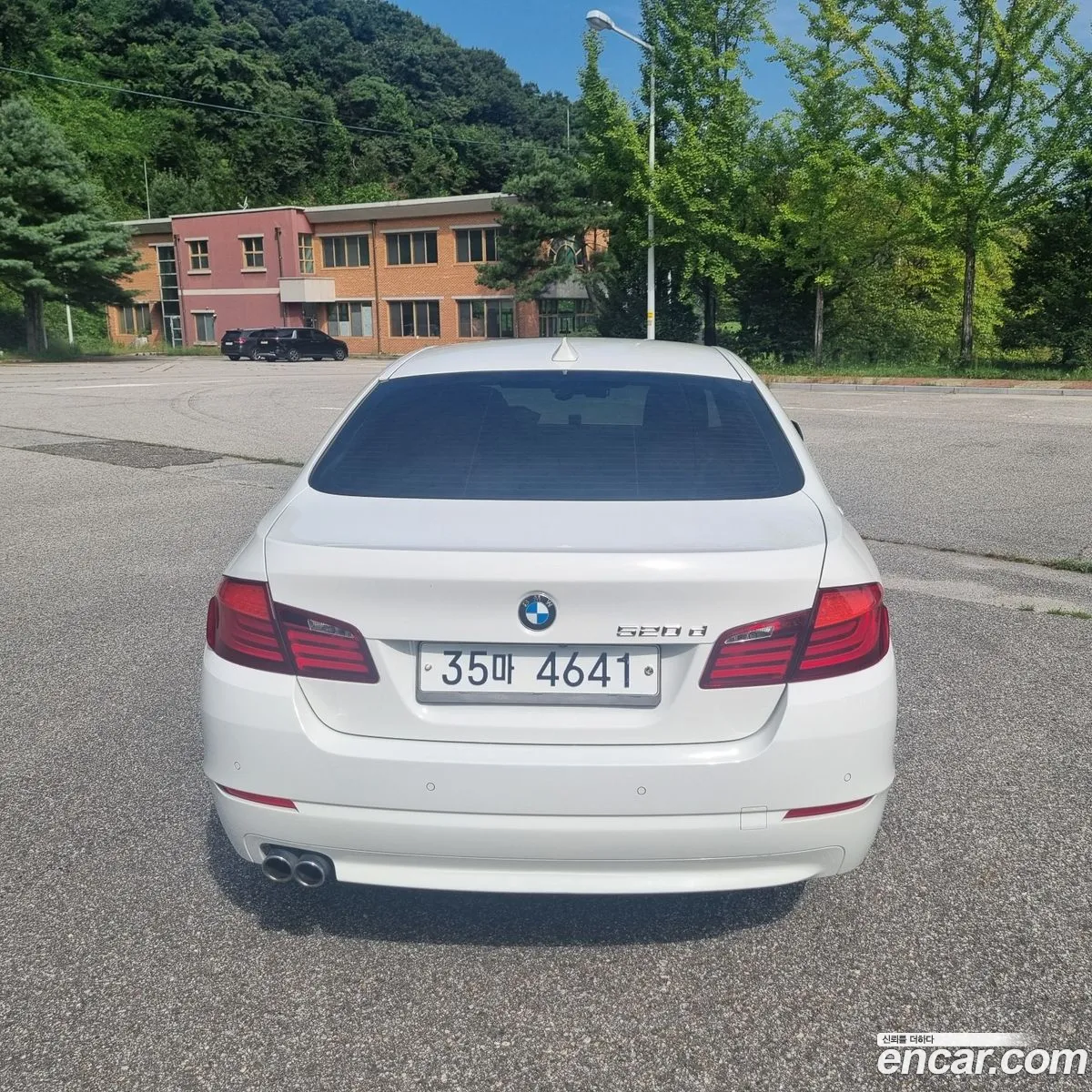 BMW 5 Series F10 520D - фотография 18102431