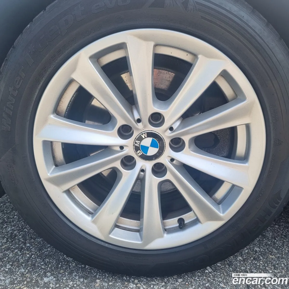 BMW 5 Series F10 520D - фотография 18102432