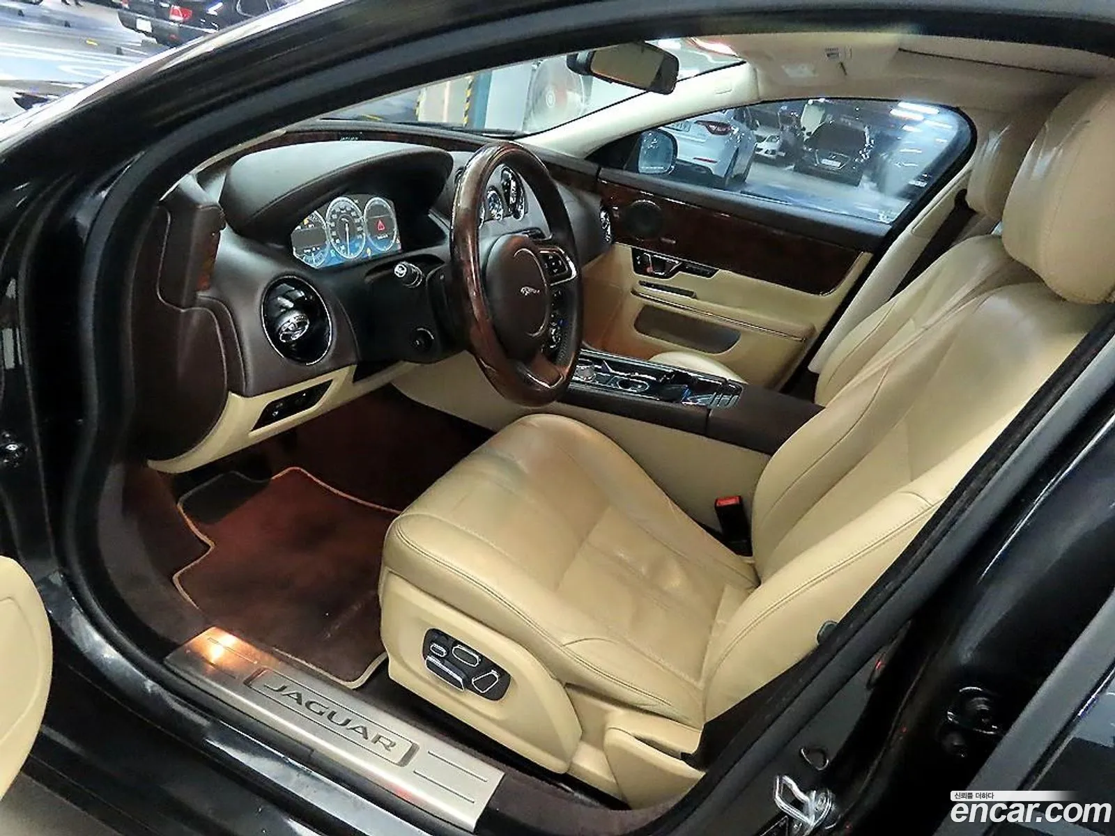 Jaguar All New Xj 30 Sc Premium Luxury Lwb X351 - фотография 3929150