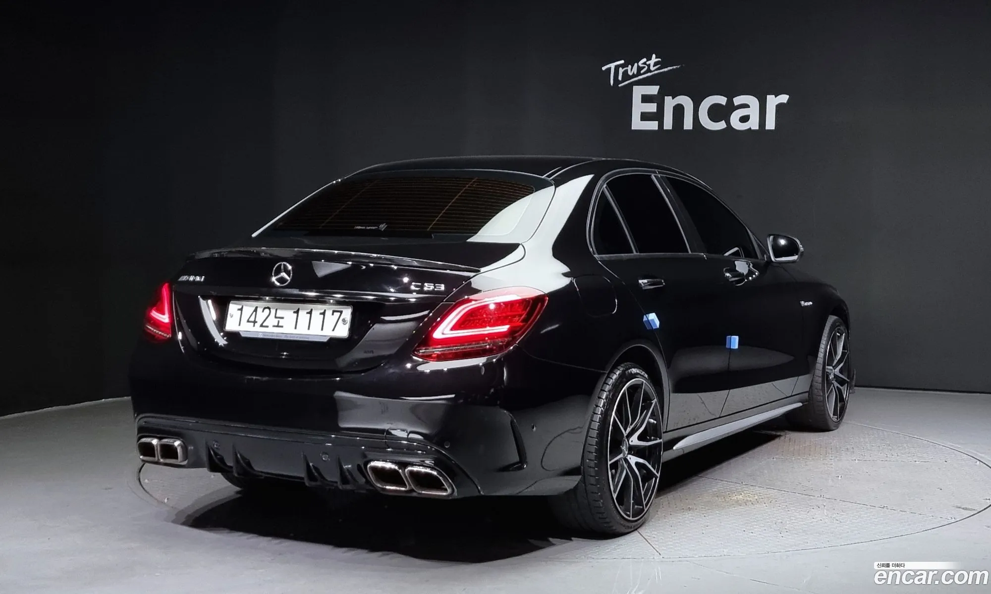 Benz C-Class W205 C200 - фотография 19180139