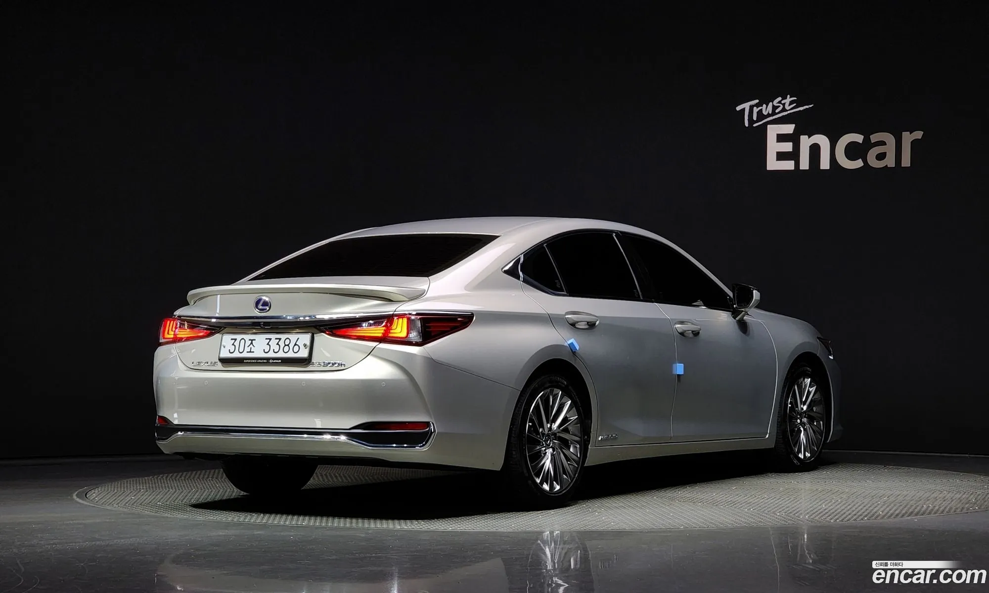 Lexus Es300H 7Th Generation Luxury Plus - фотография 5175121