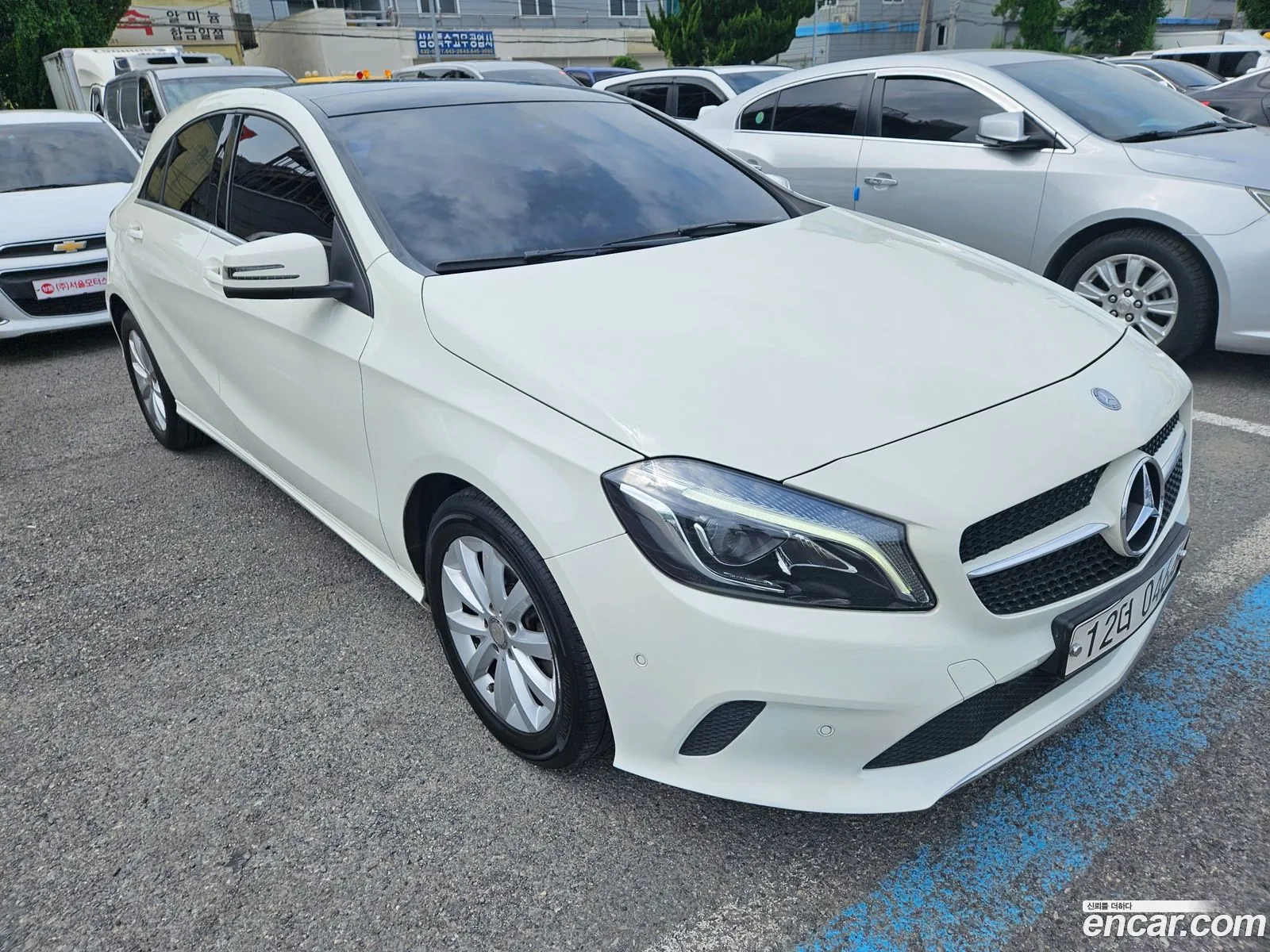 Benz A-Class W176 A200 - фотография 19186429