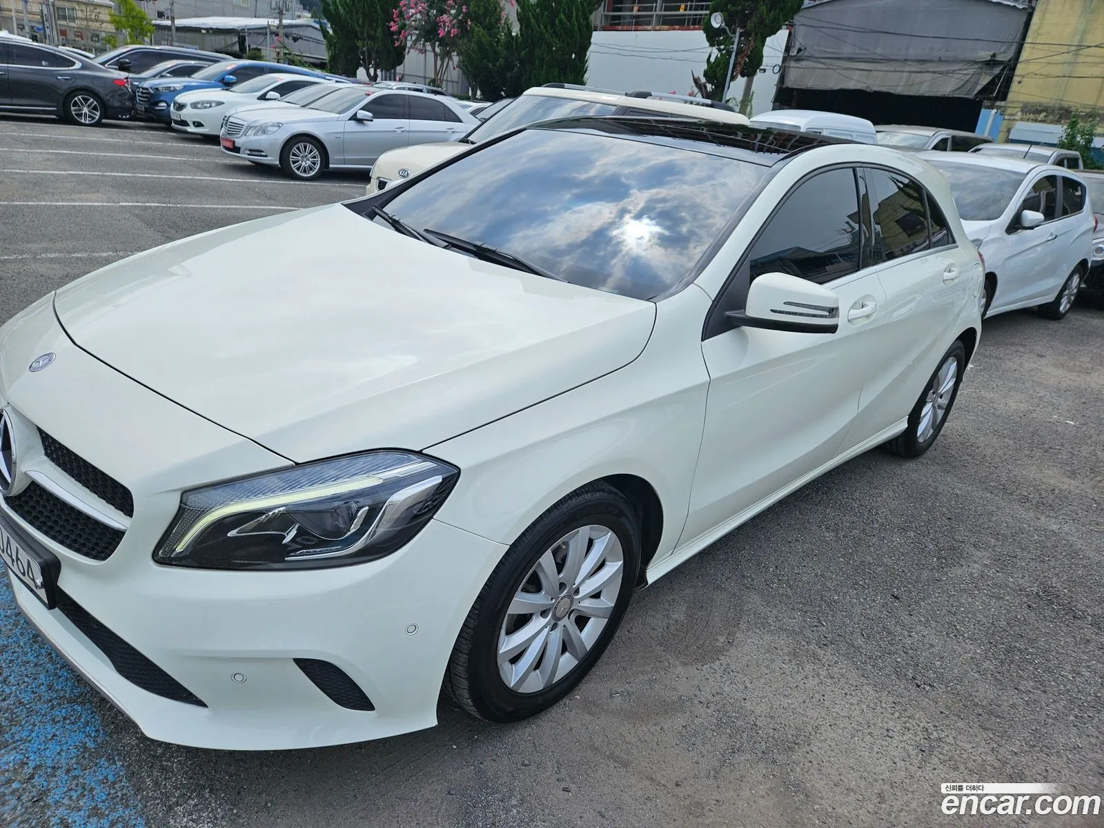 Benz A-Class W176 A200 - фотография 19186431