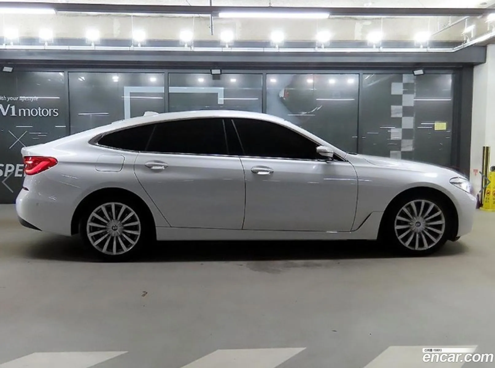 BMW 6 Series Gt G32 620D Luxury - фотография 18026388
