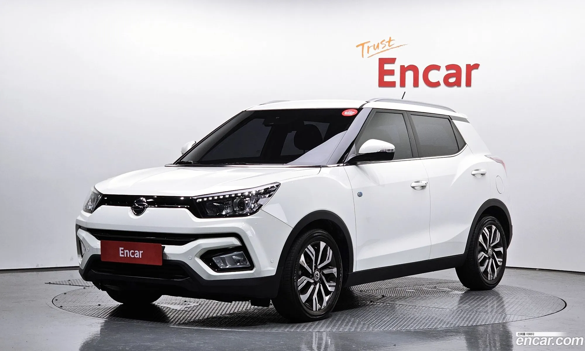 Kg Mobility Ssangyong Tivoli Armor Diesel Vx 2Wd - фотография 8656728