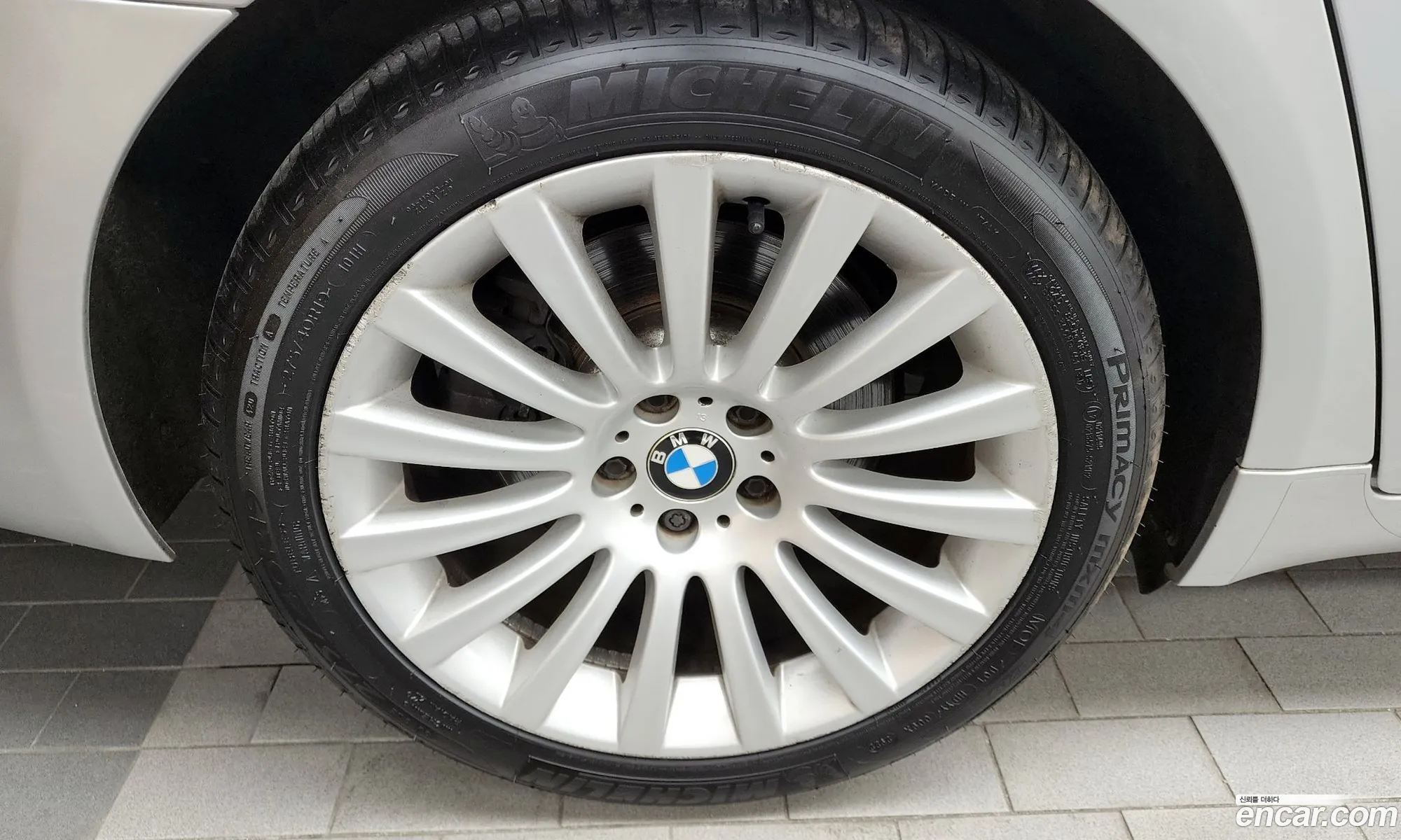 BMW 7 Series F01 740Li - фотография 14067830