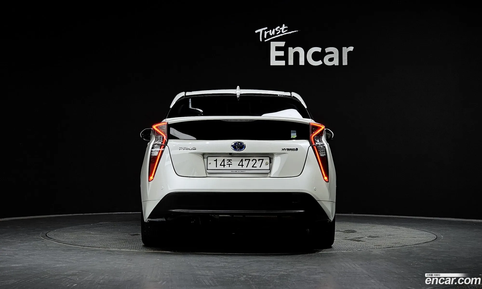 Toyota Prius 4Th Generation 18 E - фотография 15359056