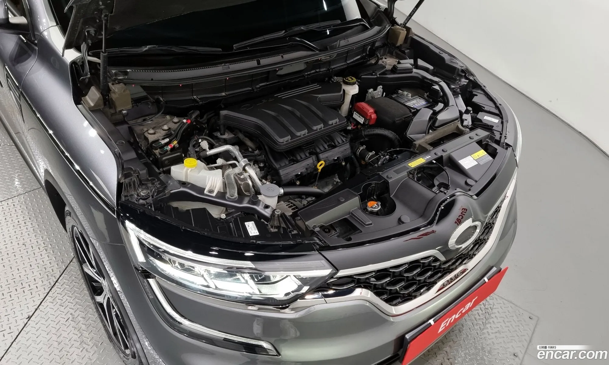 Renault Korea Samsung The New Qm6 20 Lpe Re Signature 2Wd - фотография 8485619