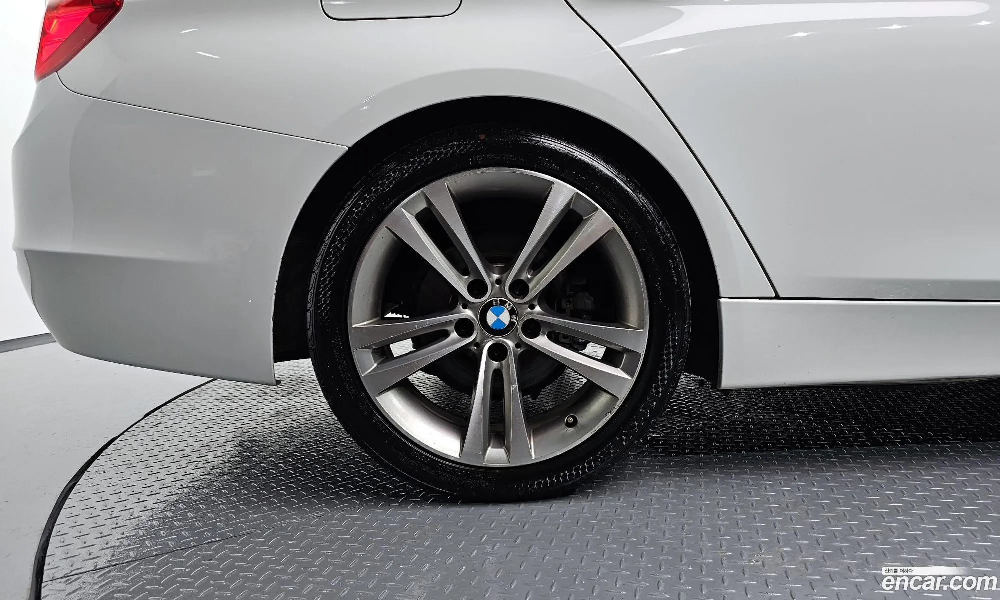 BMW 3 Series F30 320D Sports - фотография 18545773