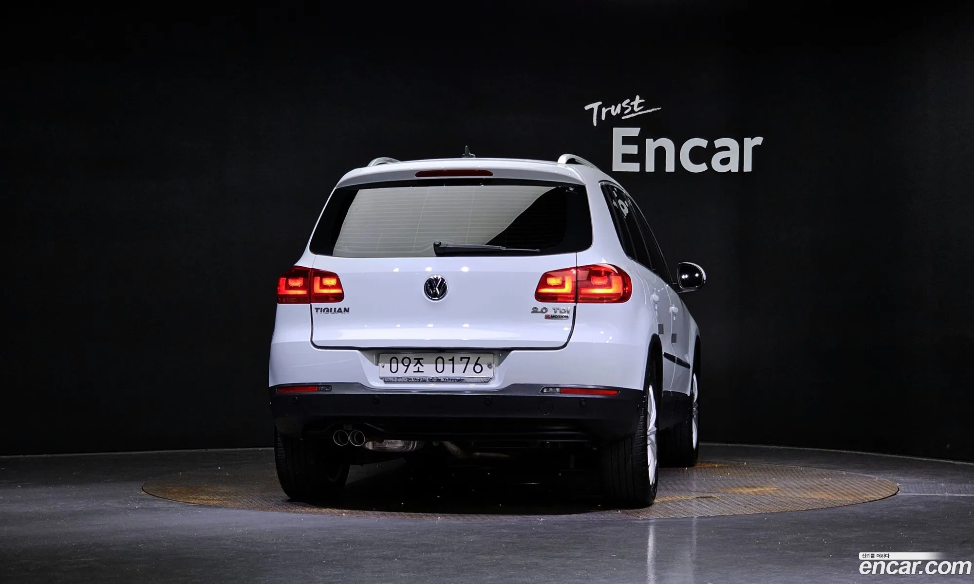 Volkswagen New Tiguan 20 Tdi Premium 5N - фотография 7785191