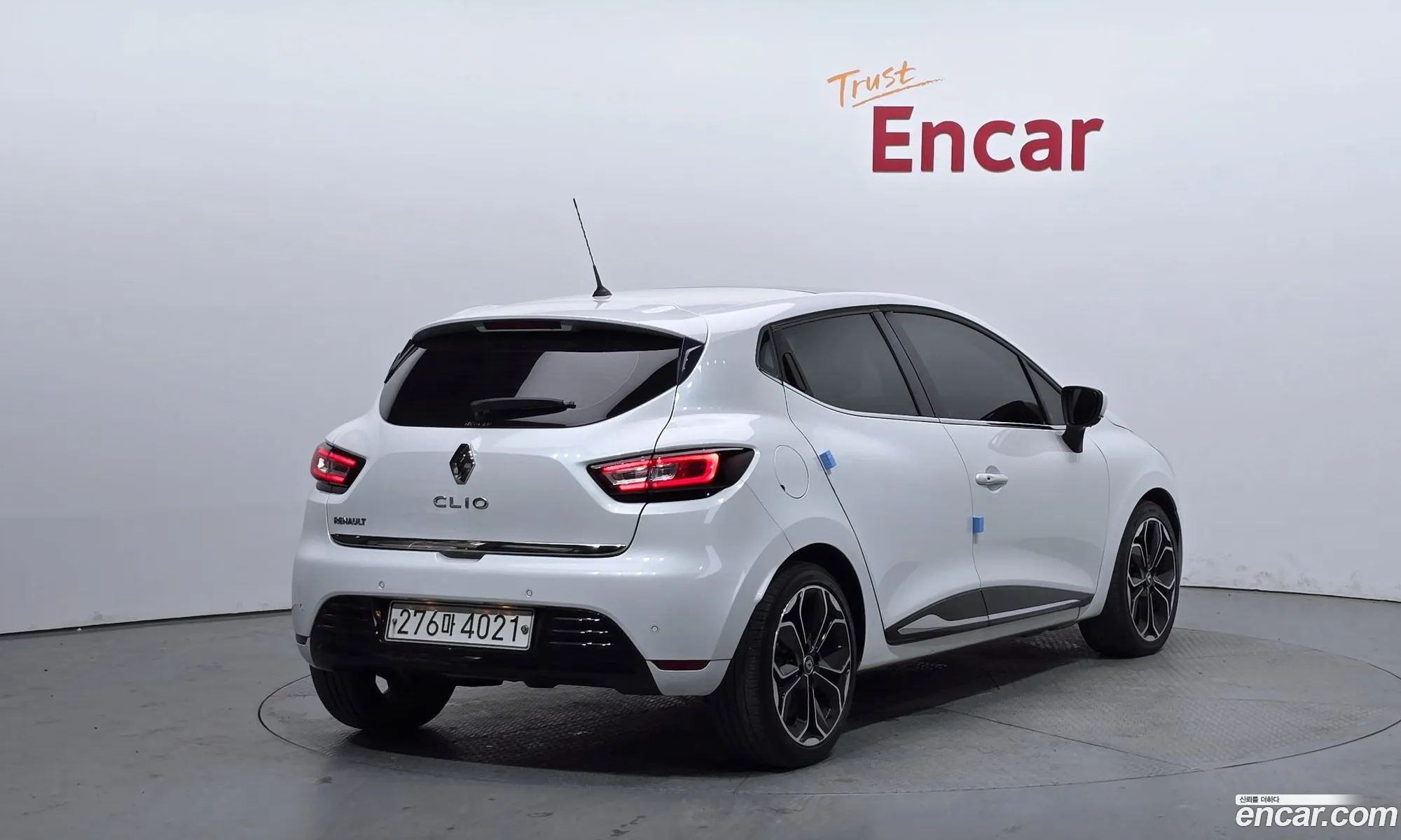 Renault Korea Samsung Clio Intense Panoramic - фотография 6885147