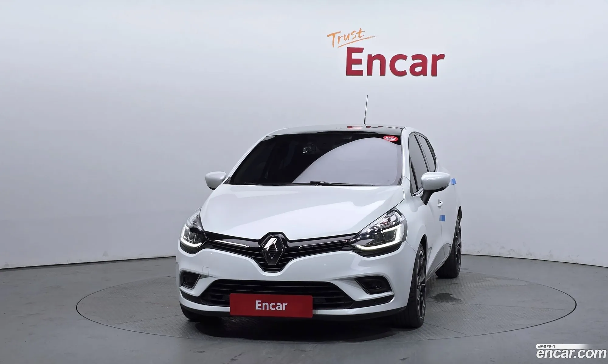 Renault Korea Samsung Clio Intense Panoramic - фотография 6885148