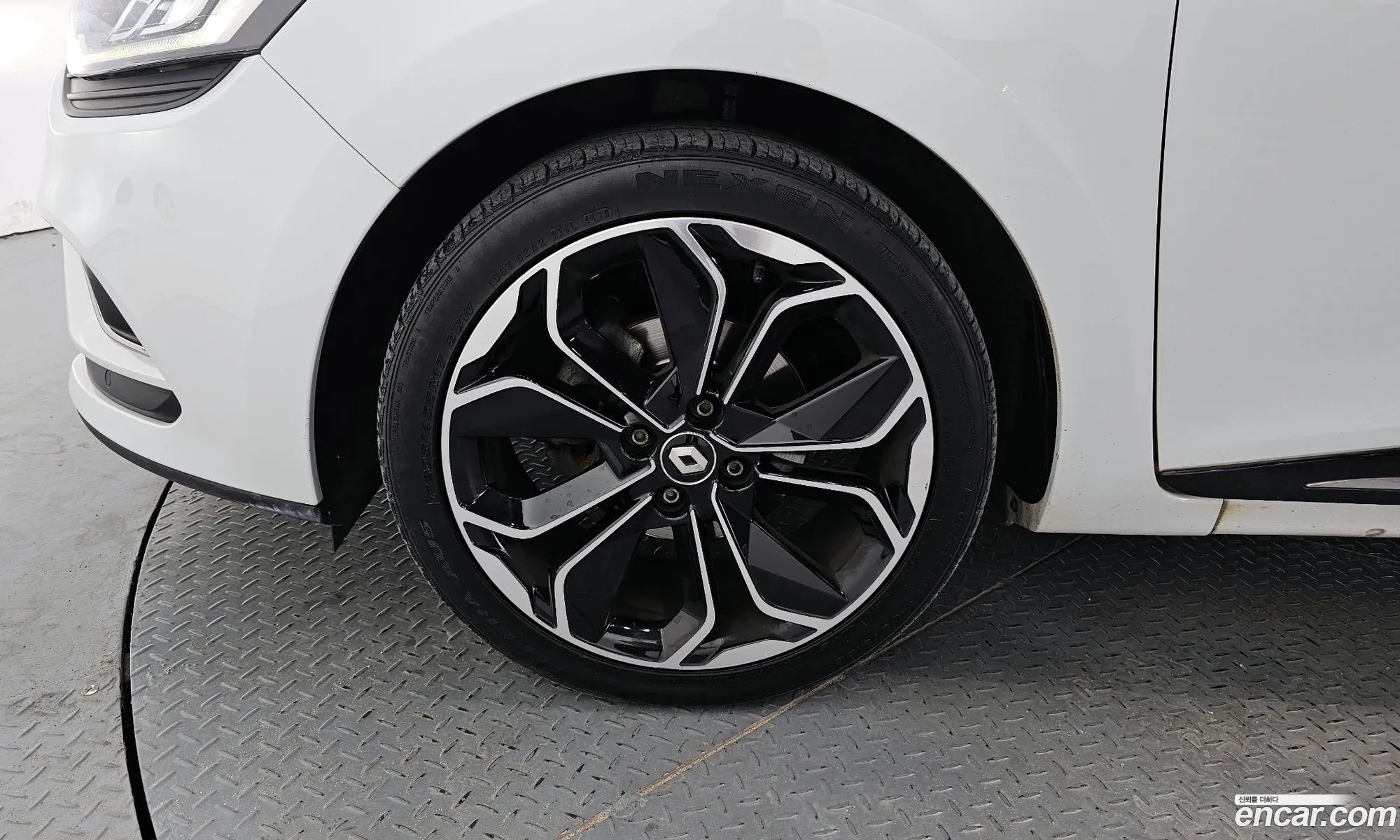 Renault Korea Samsung Clio Intense Panoramic - фотография 6885150