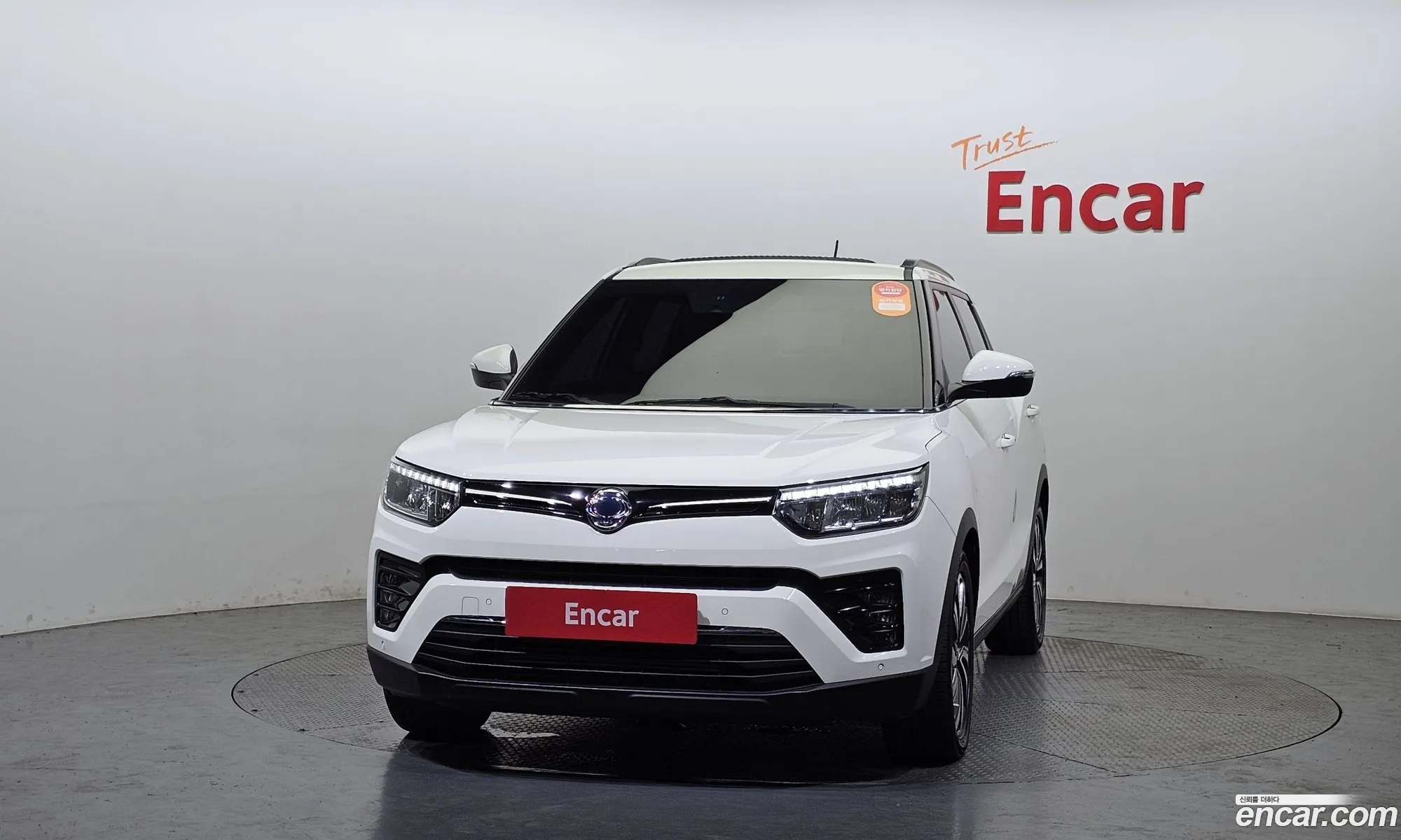 Kg Mobility Ssangyong Very New Tivoli Gasoline 15 2Wd Limited Edition - фотография 8436936