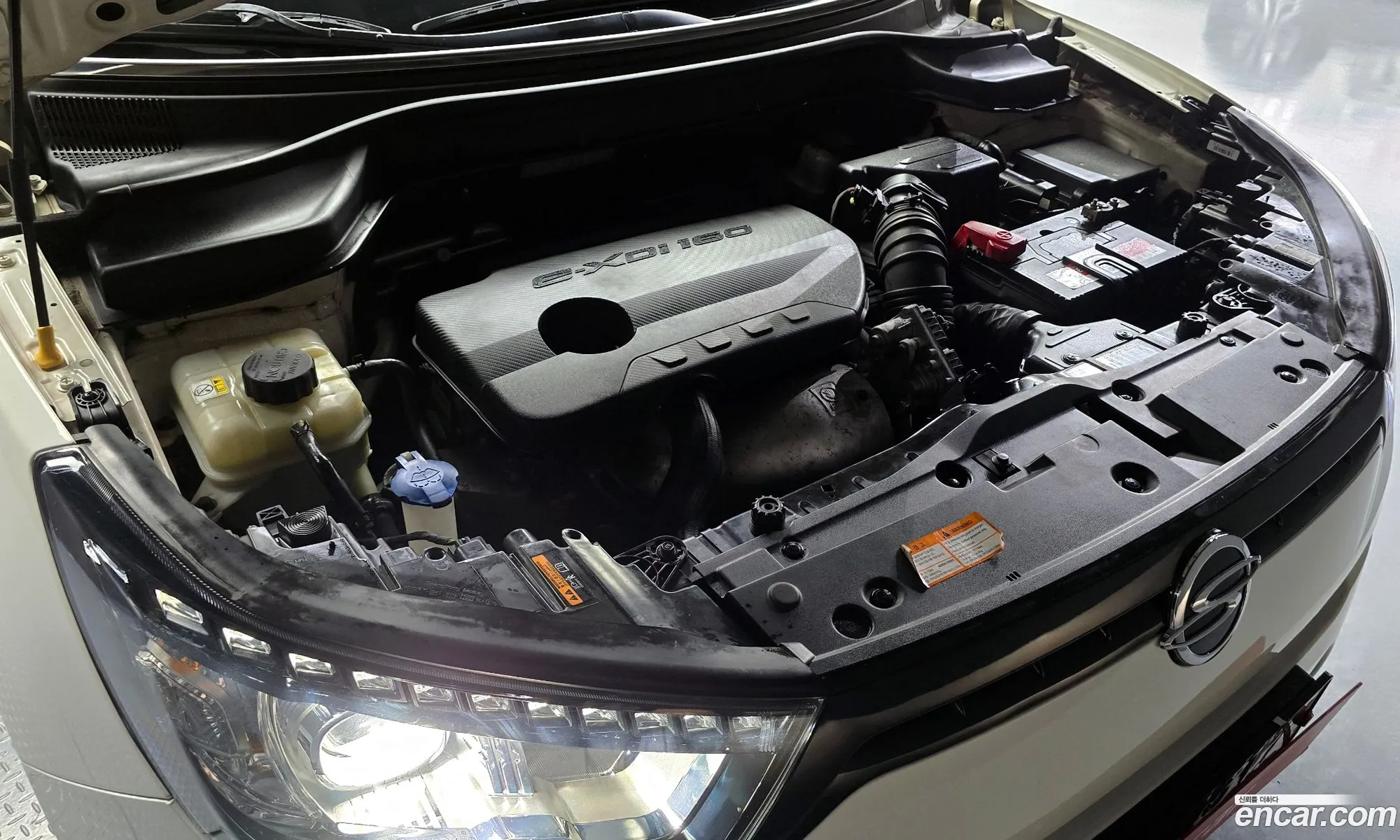 Kg Mobility Ssangyong Tivoli Diesel Lx 2Wd - фотография 8451829