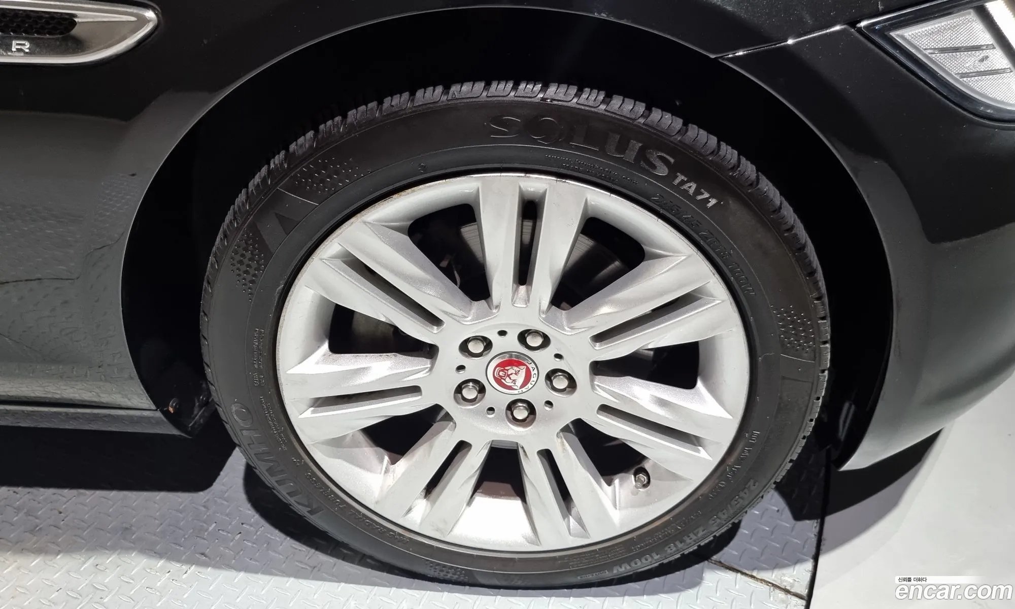 Jaguar Xf X260 20D Portfolio Awd - фотография 3938999