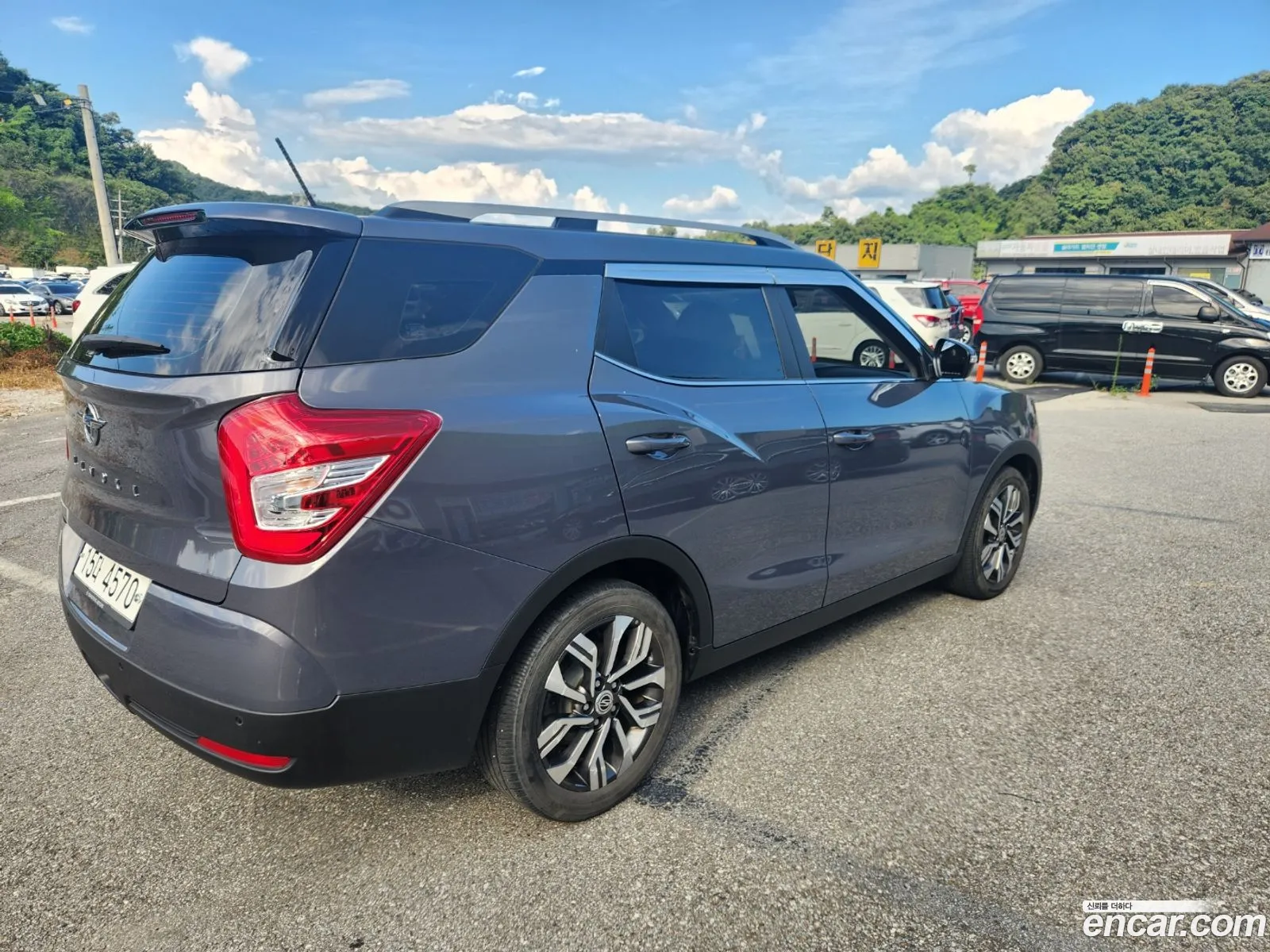 Kg Mobility Ssangyong Tivoli Air Diesel Ix 2Wd - фотография 12318412