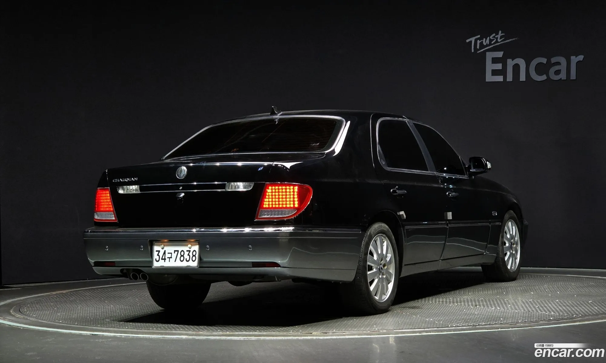 Kg Mobility Ssangyong New Chairman Cm500S Trium - фотография 8401774