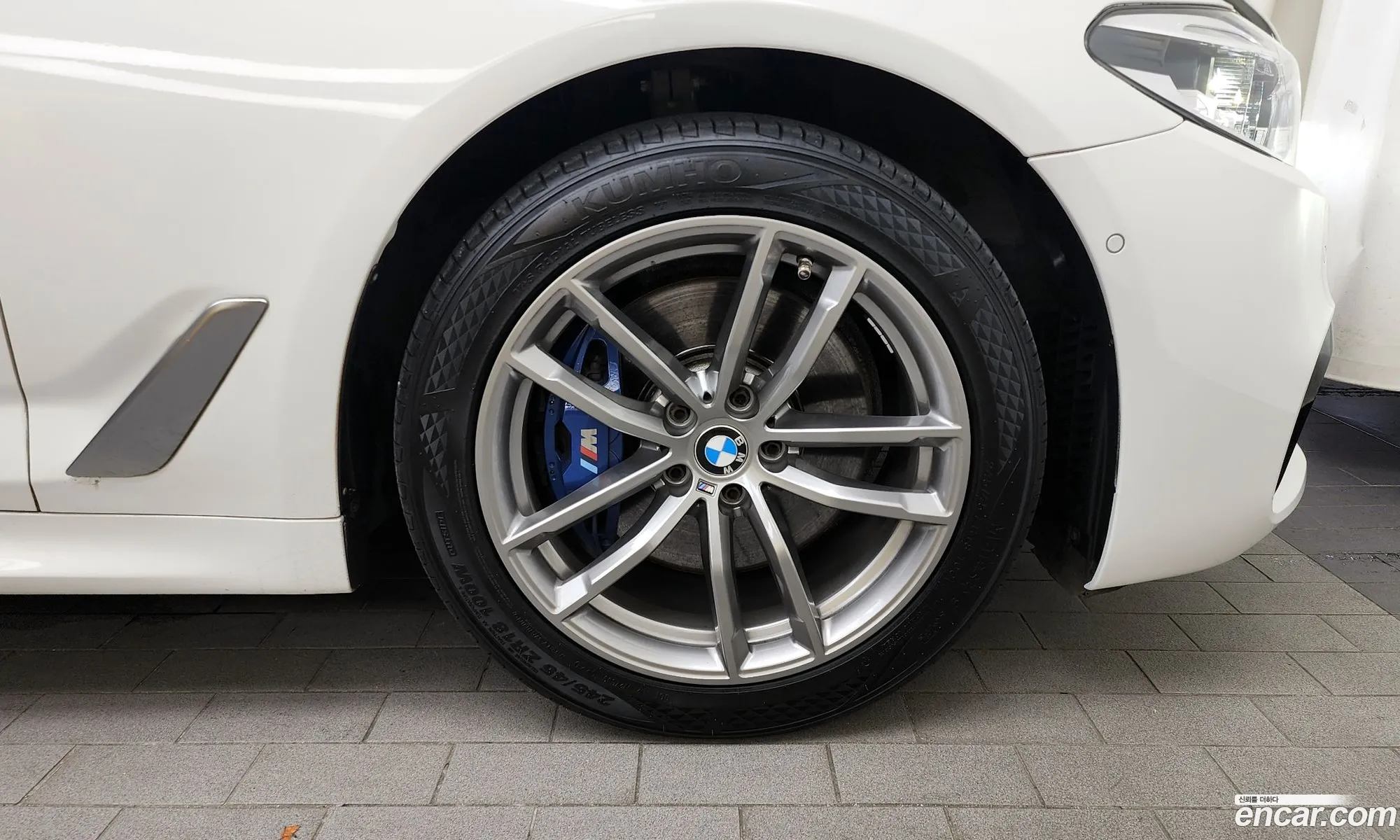 BMW 5 Series G30 530I M Sports - фотография 18256339